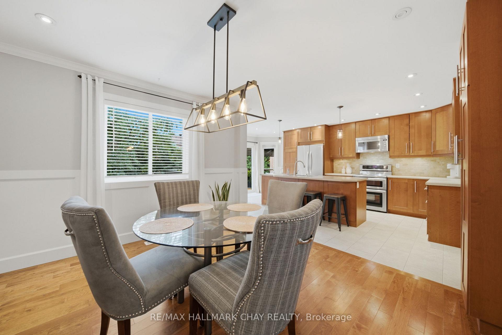 Photo 12 of 31 Falling Brook Drive, Barrie, Bayshore — HOMEH