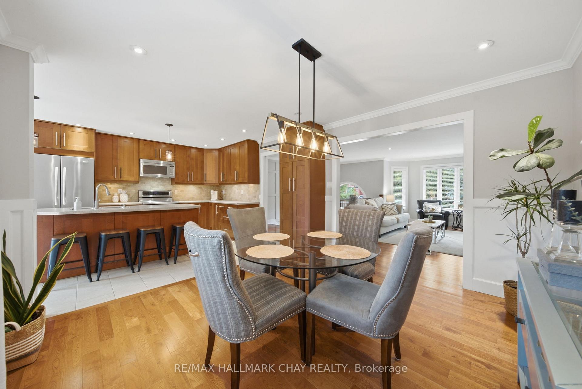 Photo 14 of 31 Falling Brook Drive, Barrie, Bayshore — HOMEH
