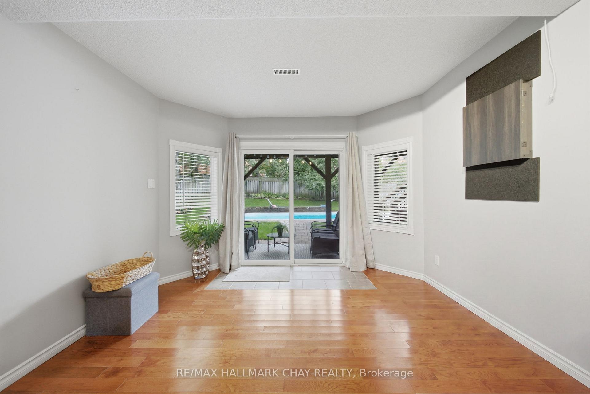 Photo 31 of 31 Falling Brook Drive, Barrie, Bayshore — HOMEH