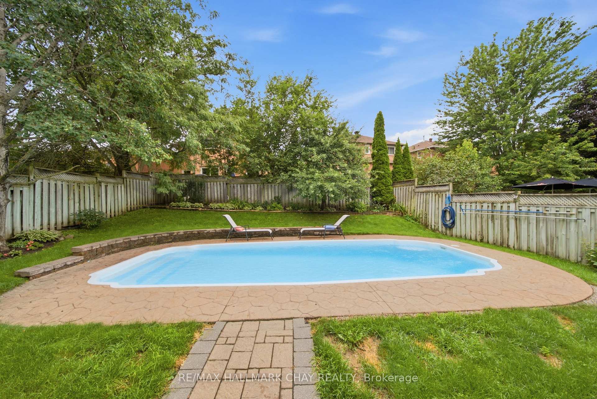 Photo 40 of 31 Falling Brook Drive, Barrie, Bayshore — HOMEH