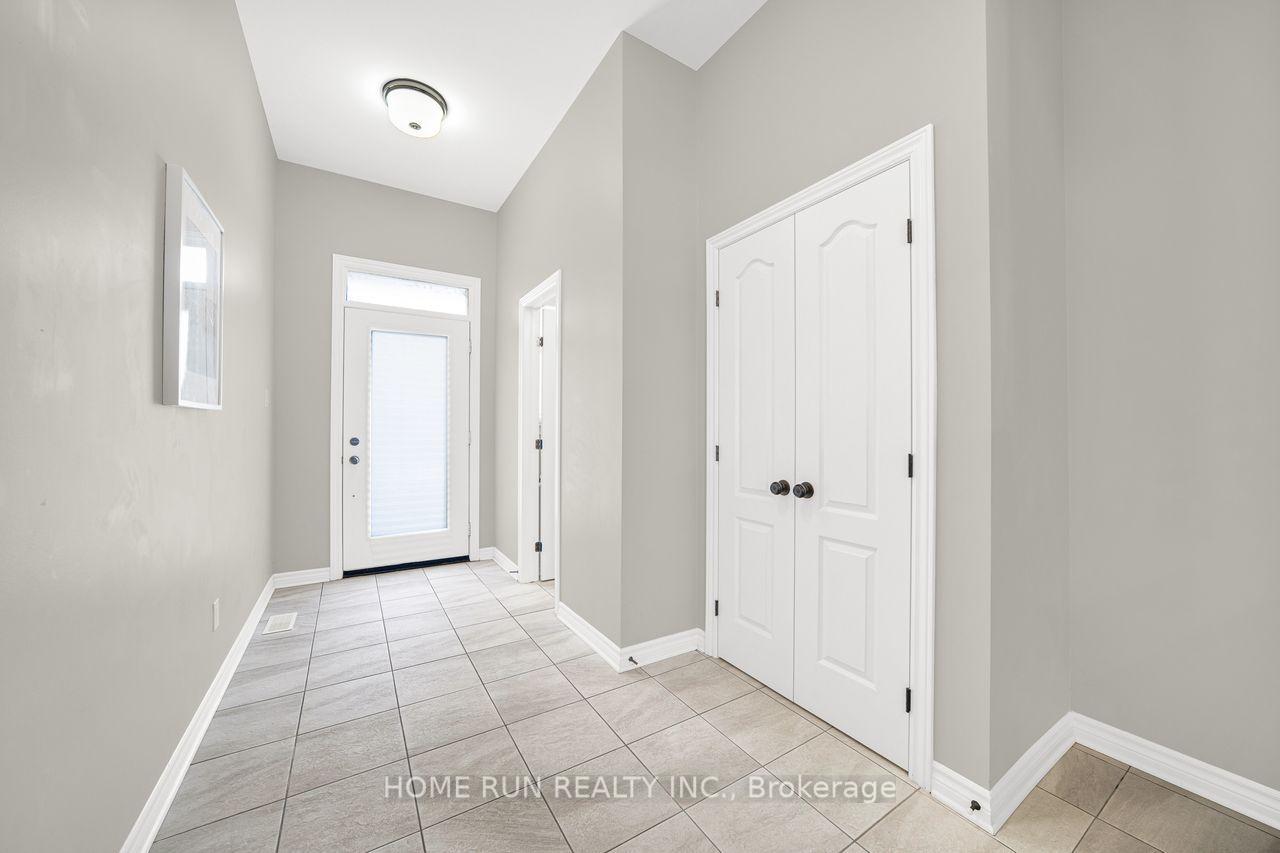 Photo 3 of 261 Brambling Way, Ottawa, Barrhaven - Half Moon Bay — HOMEH