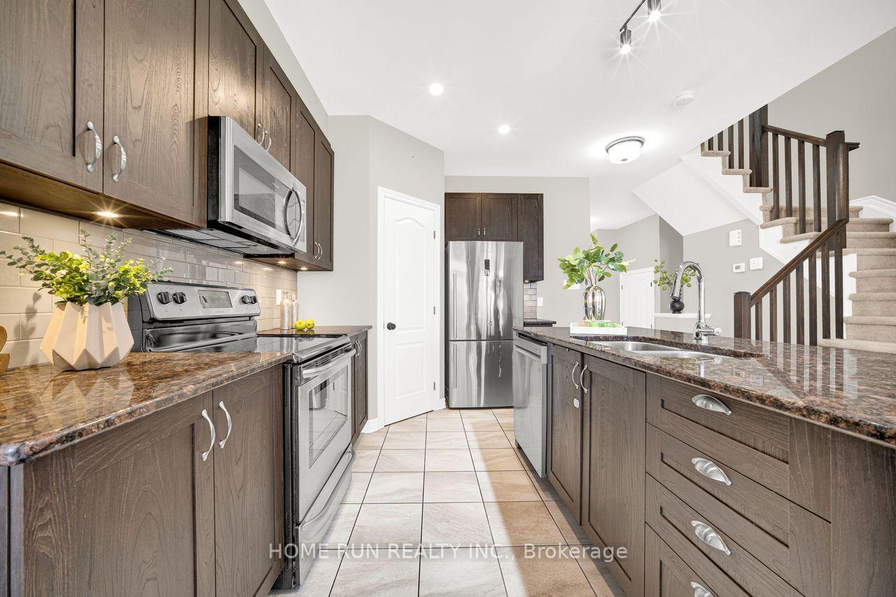 Photo 15 of 261 Brambling Way, Ottawa, Barrhaven - Half Moon Bay — HOMEH