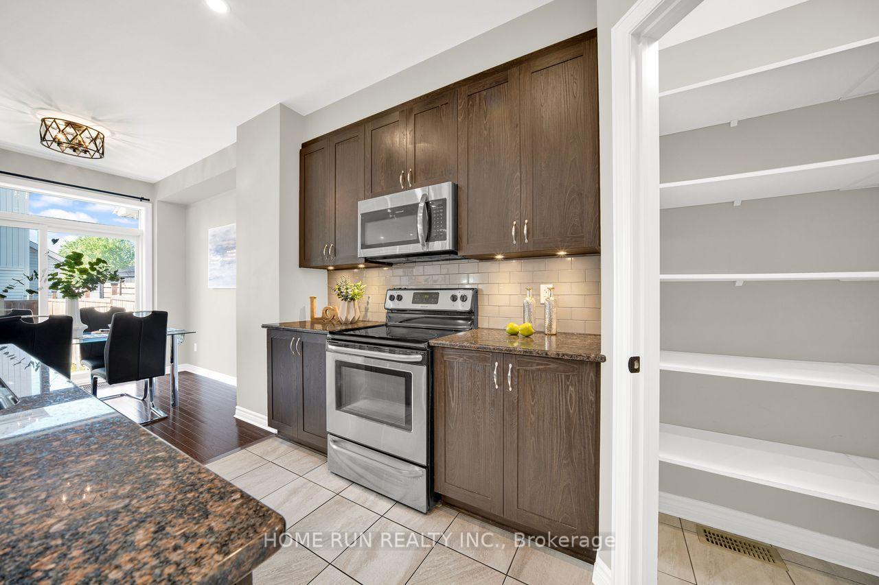 Photo 17 of 261 Brambling Way, Ottawa, Barrhaven - Half Moon Bay — HOMEH