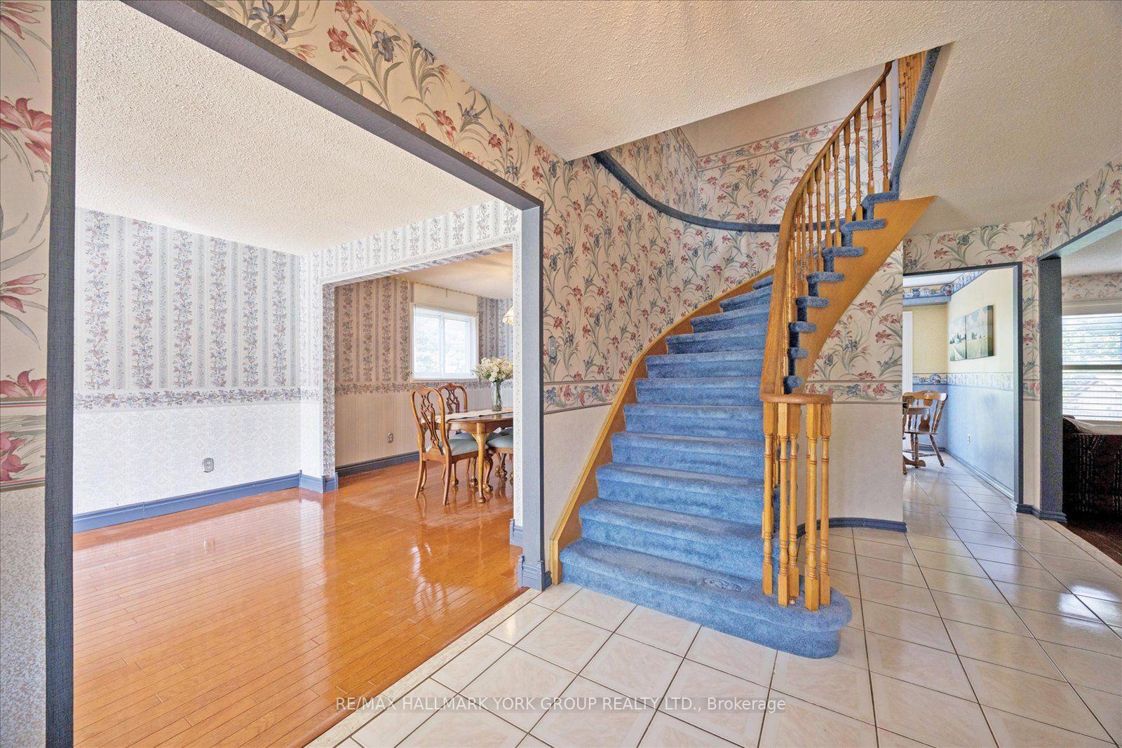 Photo 5 of 306 Erin Trail, Newmarket, Bristol-London — HOMEH