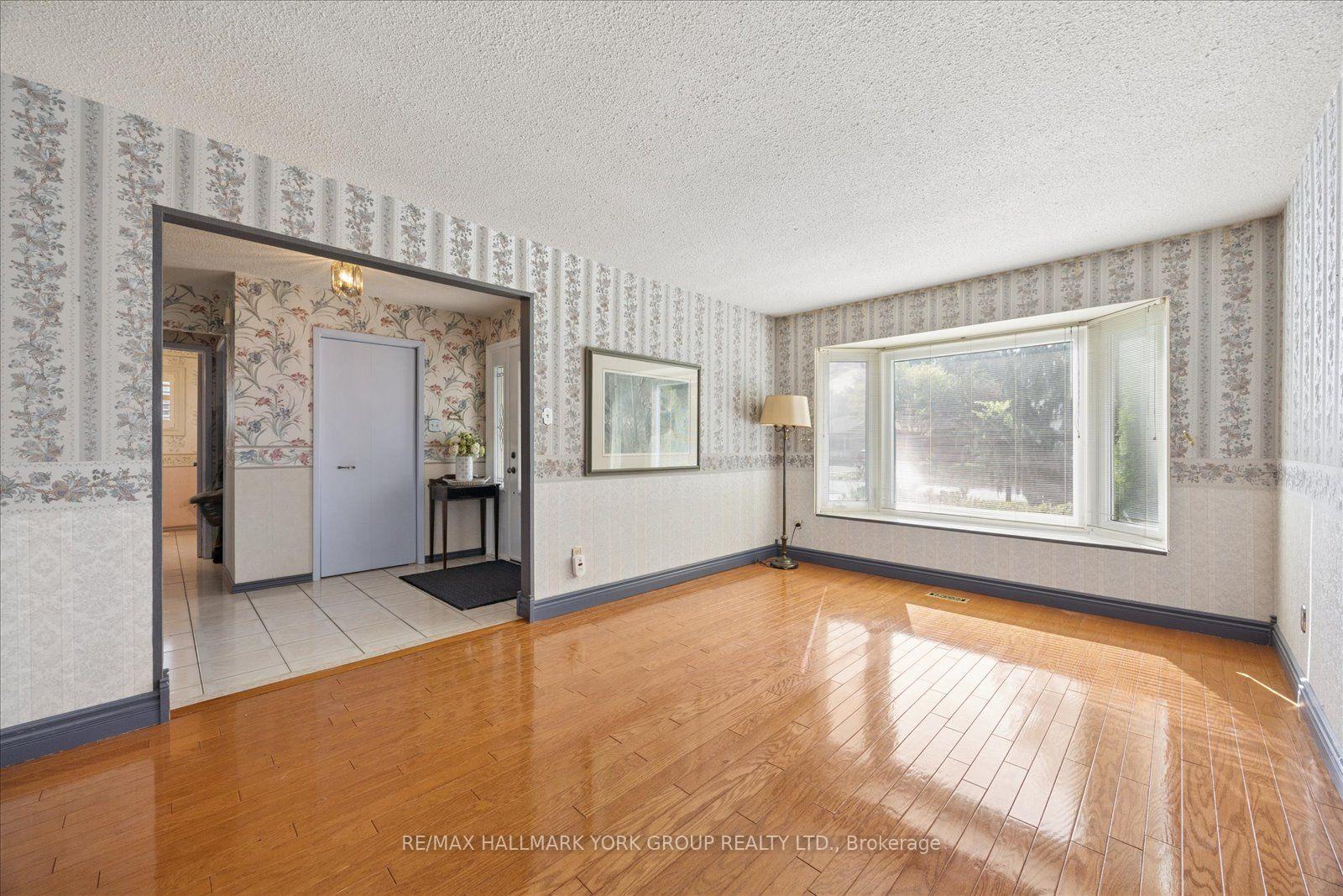 Photo 6 of 306 Erin Trail, Newmarket, Bristol-London — HOMEH