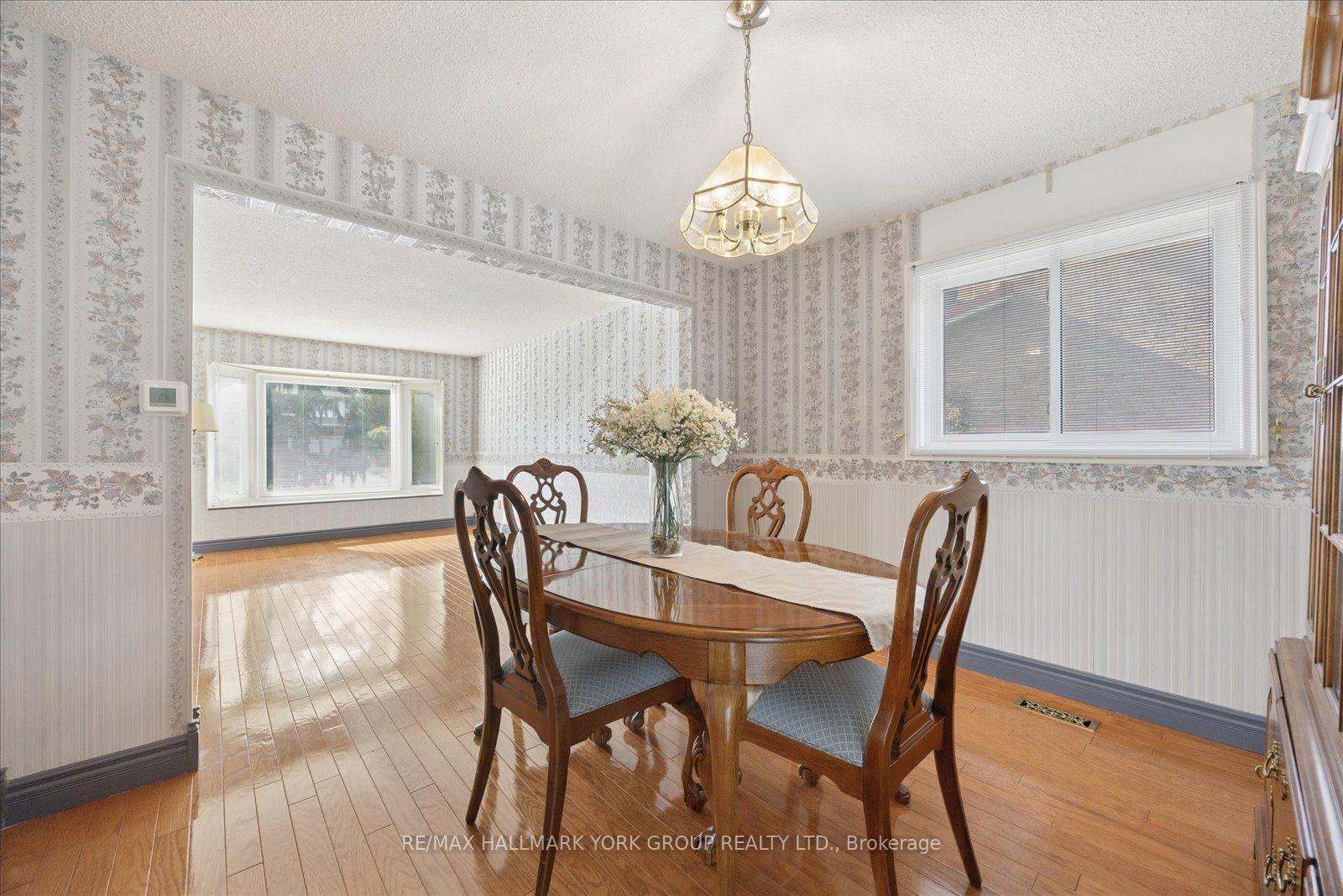 Photo 9 of 306 Erin Trail, Newmarket, Bristol-London — HOMEH
