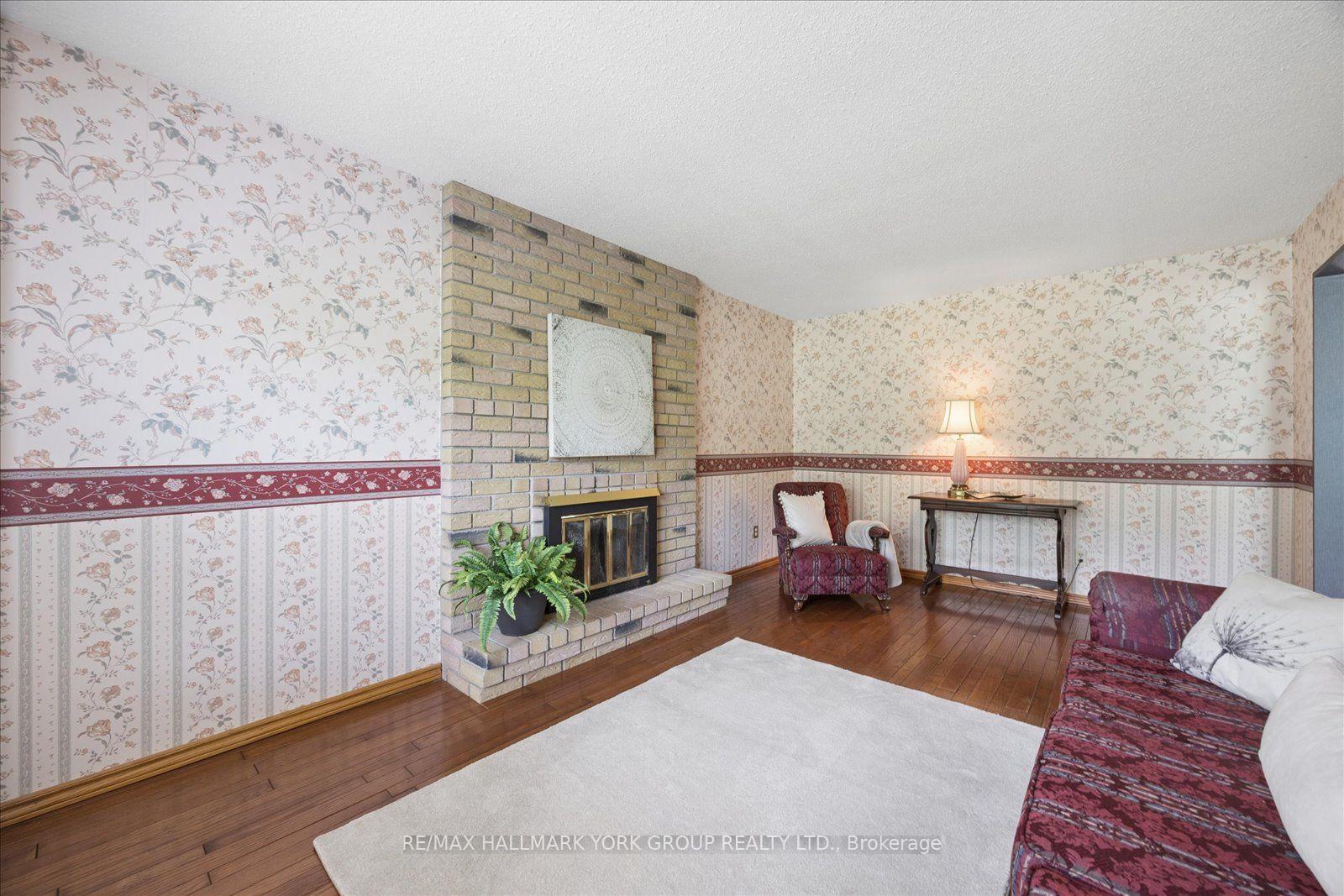 Photo 19 of 306 Erin Trail, Newmarket, Bristol-London — HOMEH