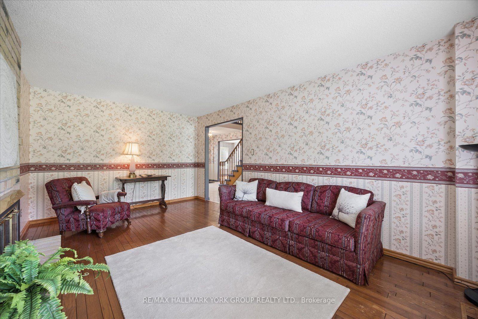 Photo 20 of 306 Erin Trail, Newmarket, Bristol-London — HOMEH