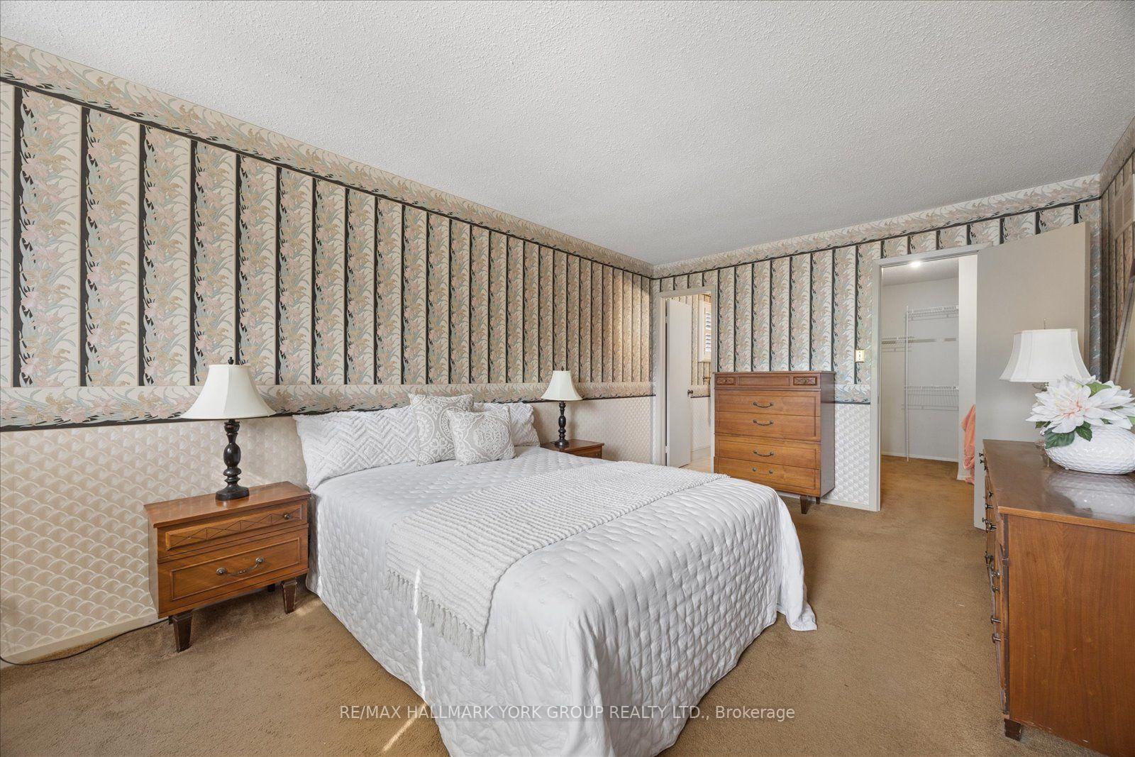 Photo 23 of 306 Erin Trail, Newmarket, Bristol-London — HOMEH