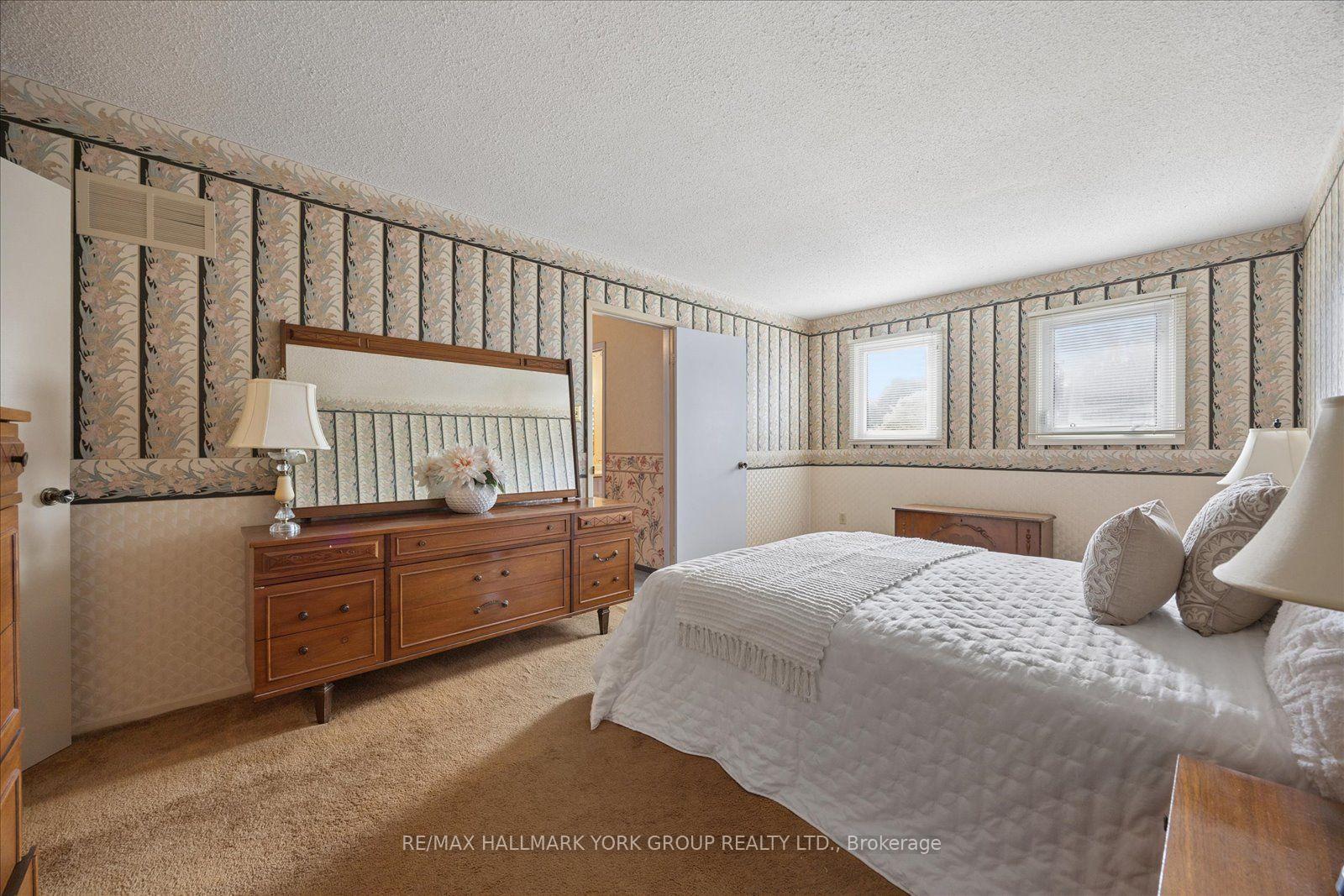 Photo 26 of 306 Erin Trail, Newmarket, Bristol-London — HOMEH