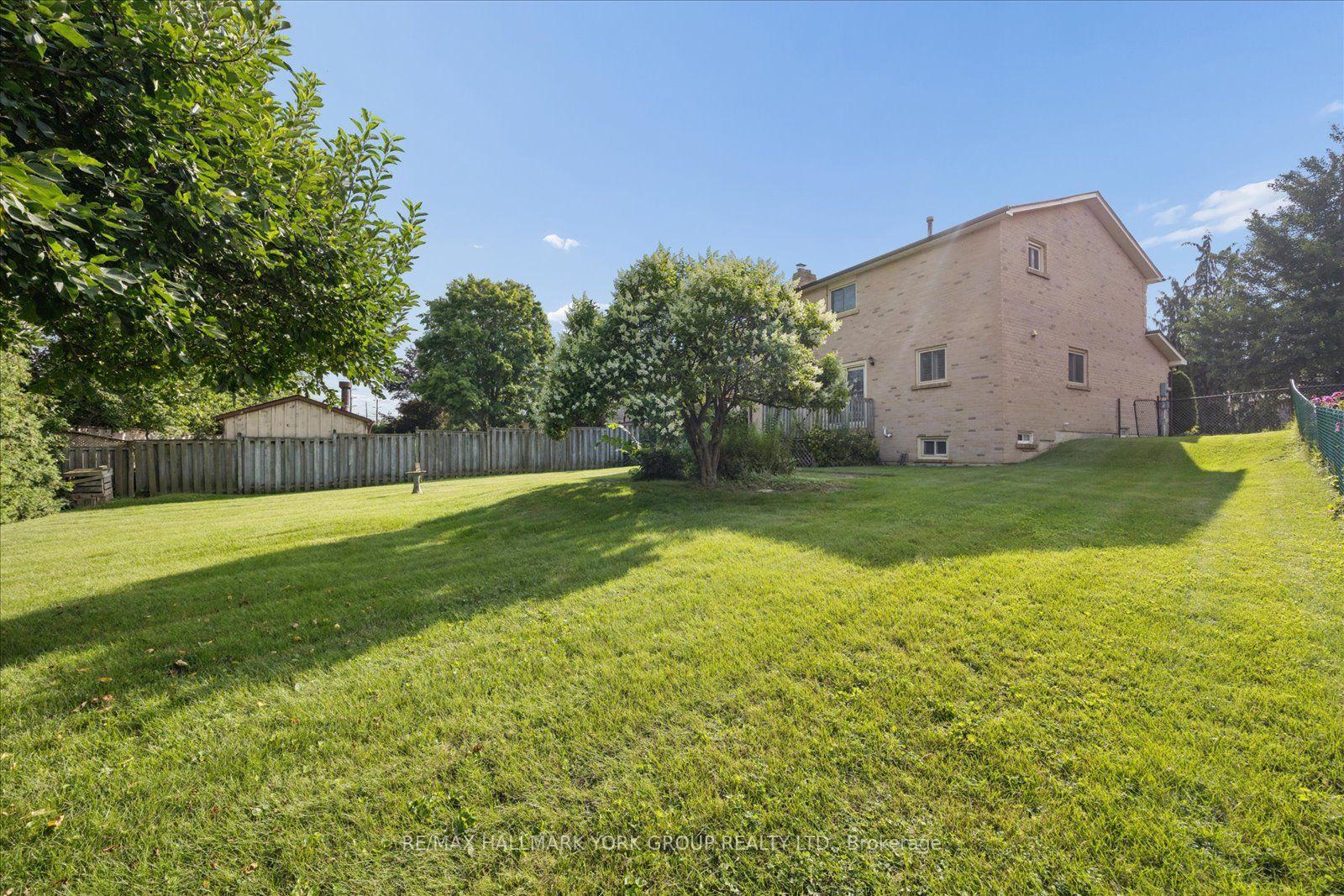 Photo 44 of 306 Erin Trail, Newmarket, Bristol-London — HOMEH