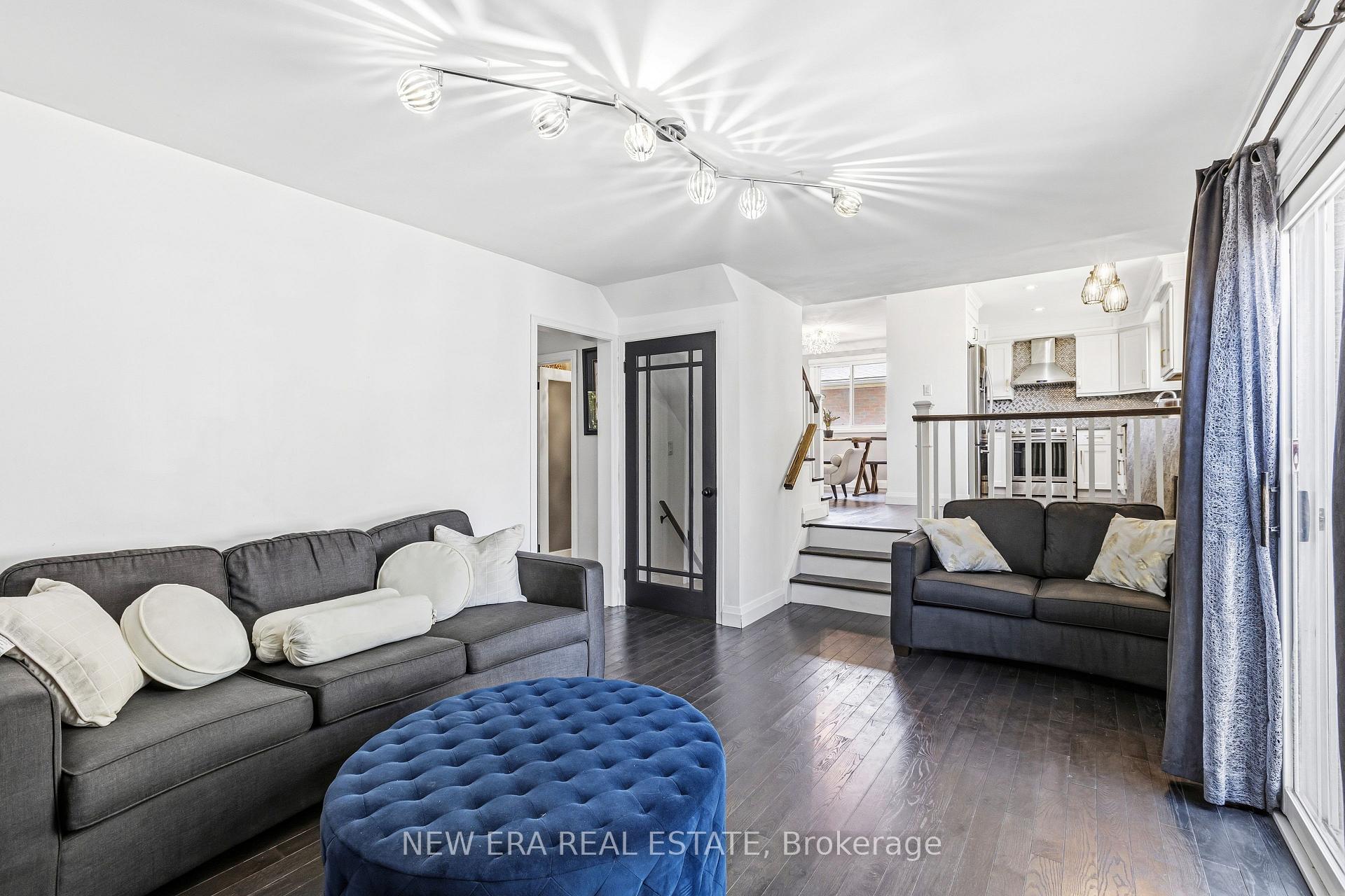 Photo 10 of 5 Shetland Crescent, St. Catharines, E. Chester — HOMEH