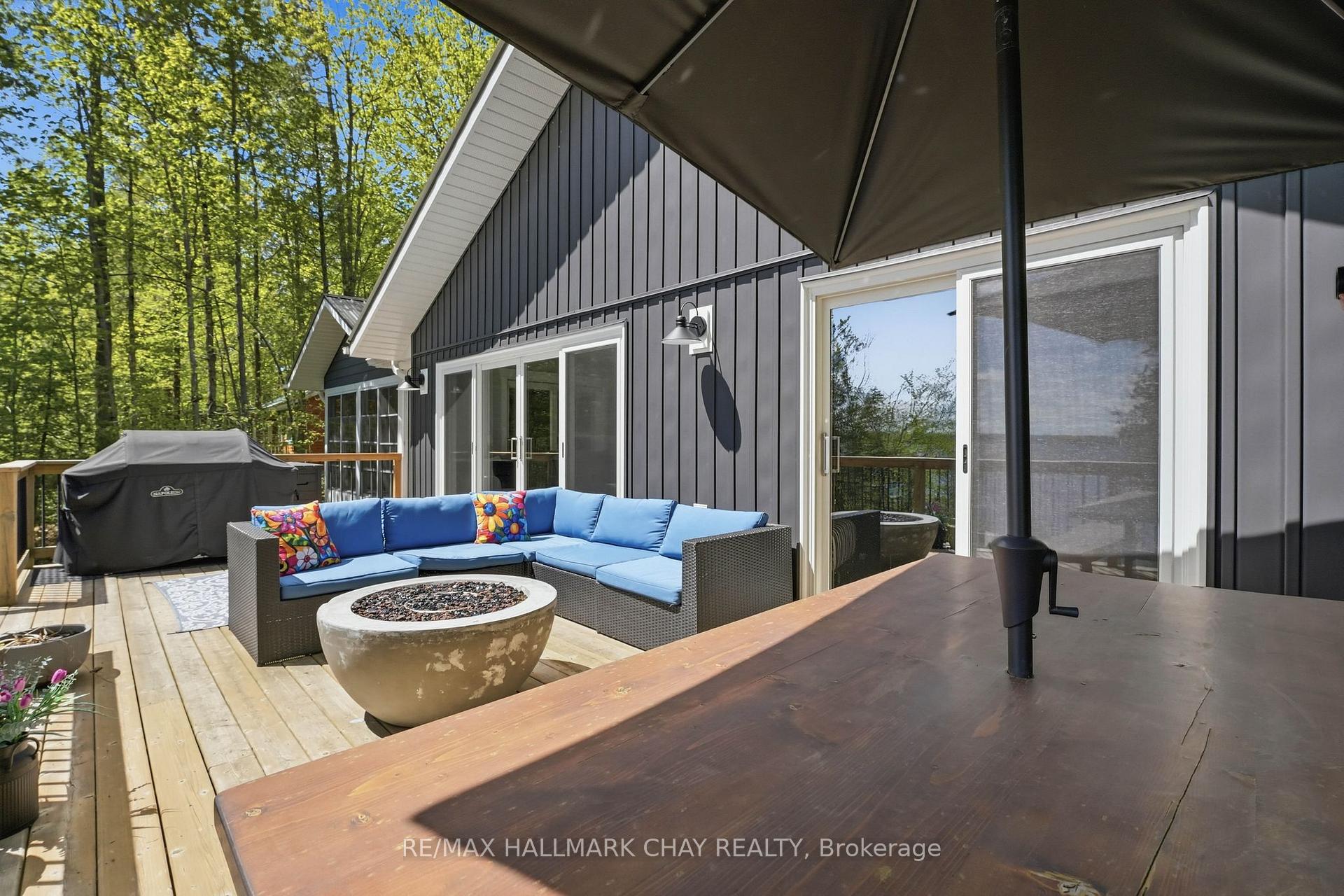 Photo 7 of 18 Baker Boulevard, Kawartha Lakes, Laxton/Digby/Longford — HOMEH
