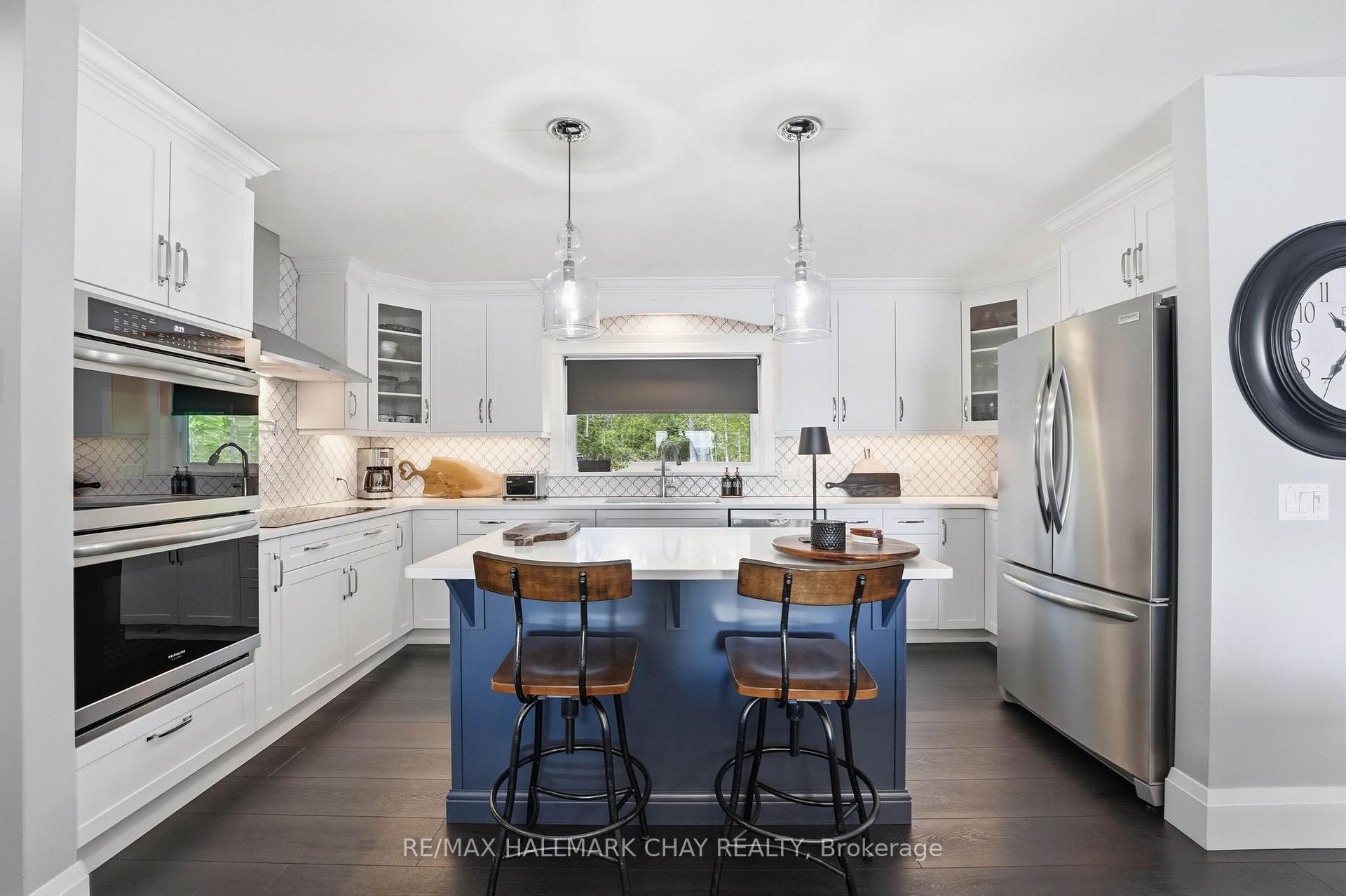 Photo 15 of 18 Baker Boulevard, Kawartha Lakes, Laxton/Digby/Longford — HOMEH