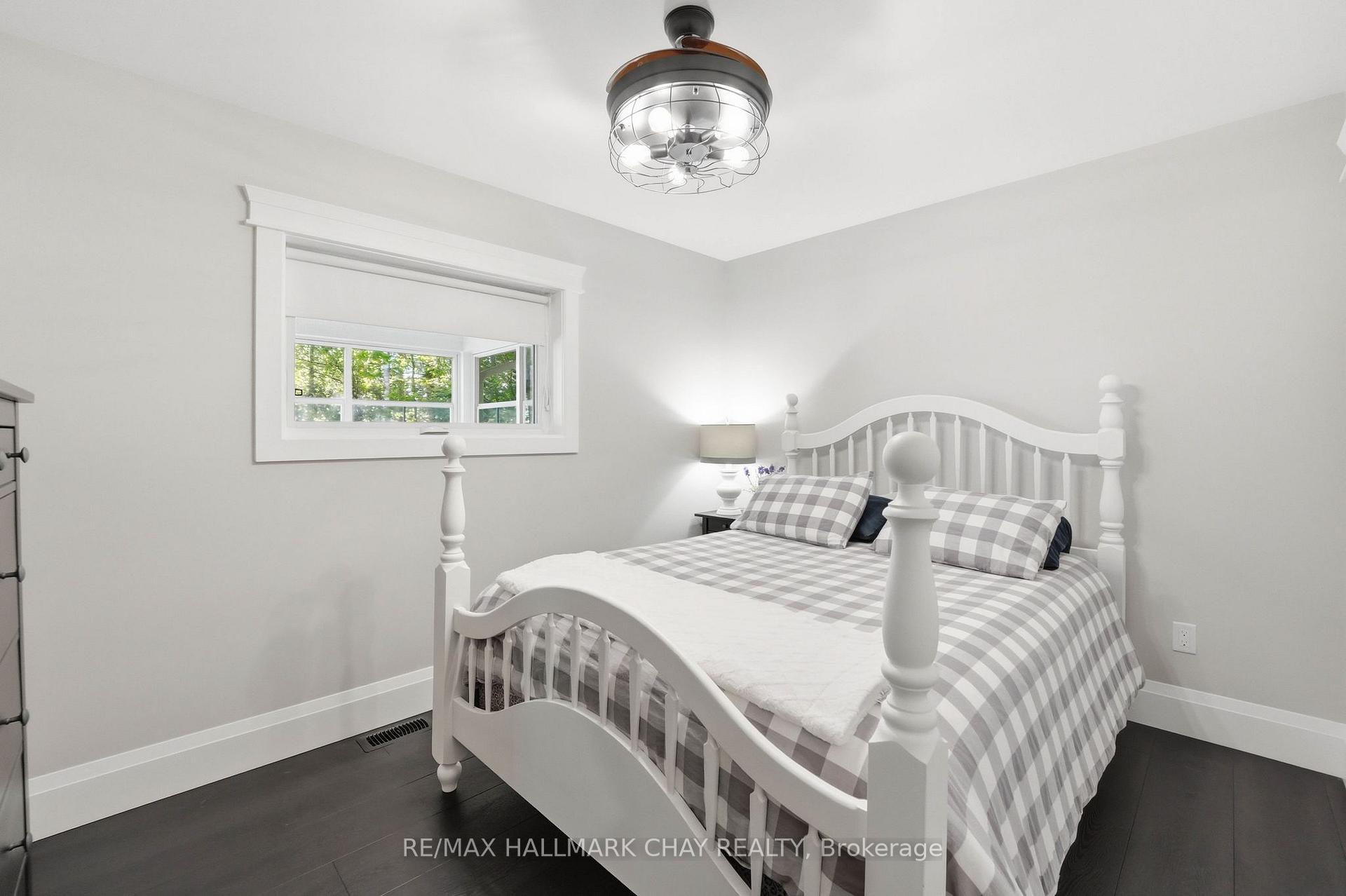 Photo 25 of 18 Baker Boulevard, Kawartha Lakes, Laxton/Digby/Longford — HOMEH