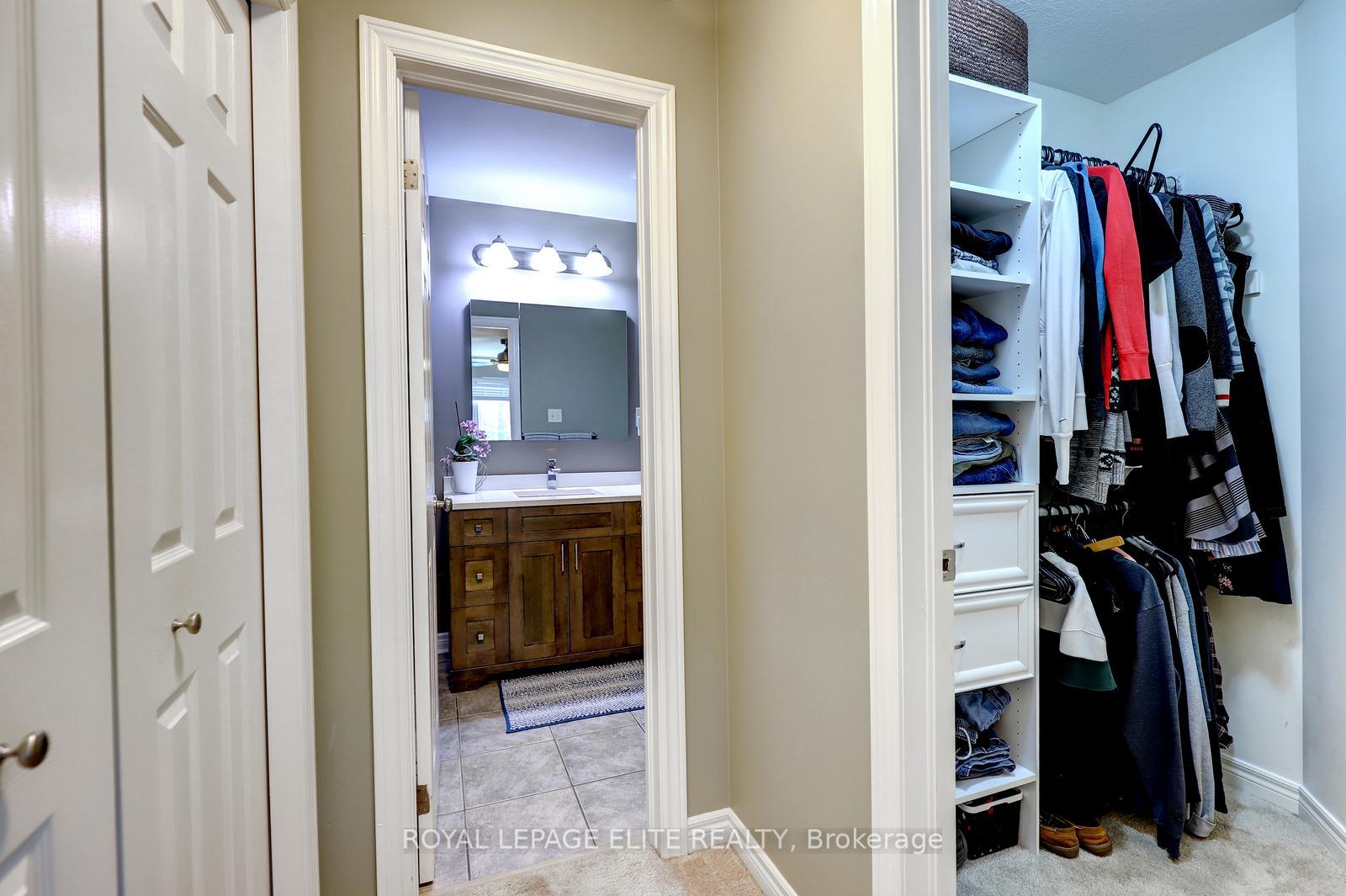 Photo 17 of 118 Lynch Circle, Guelph, Pineridge/Westminster Woods — HOMEH