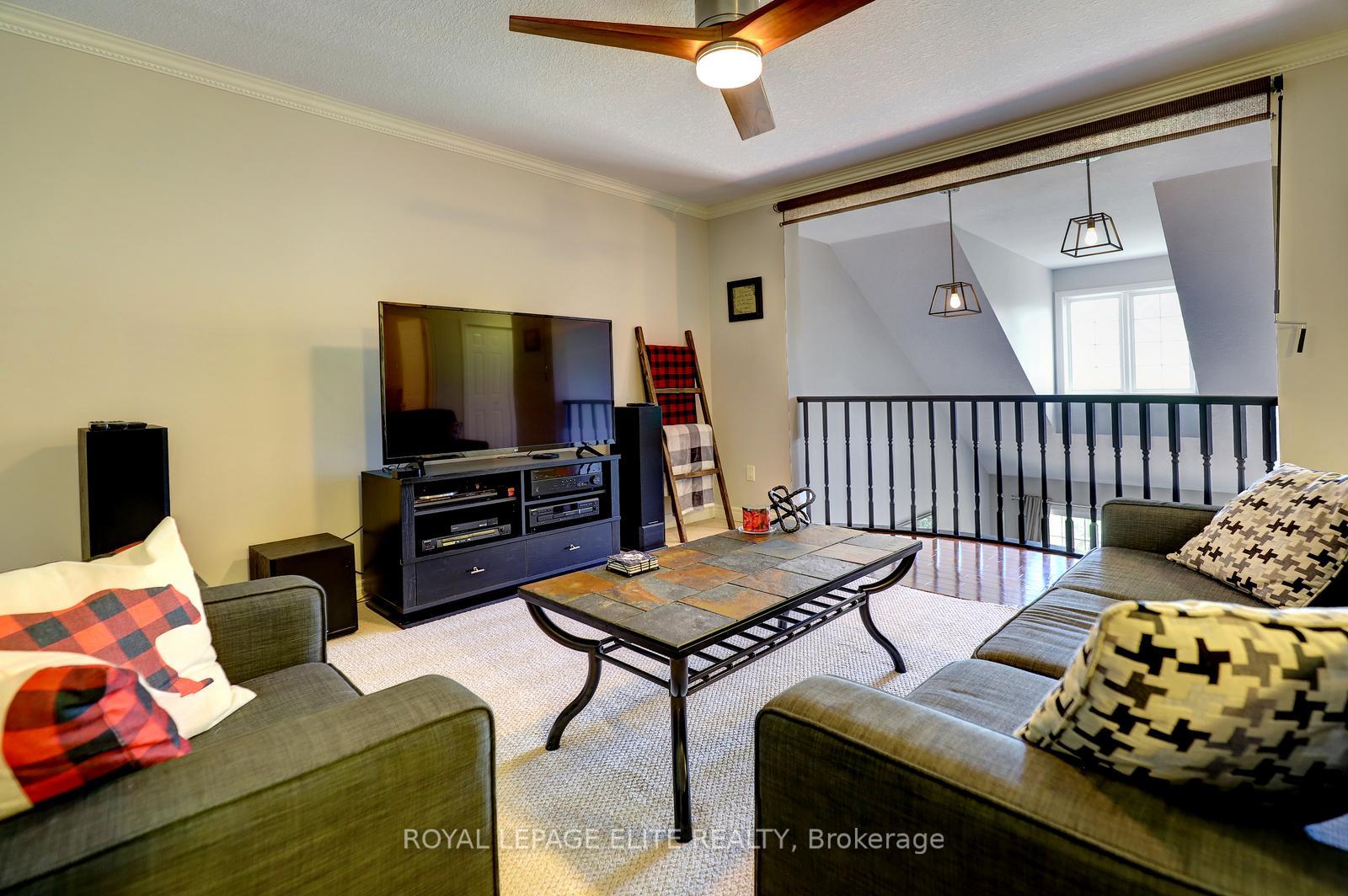 Photo 22 of 118 Lynch Circle, Guelph, Pineridge/Westminster Woods — HOMEH