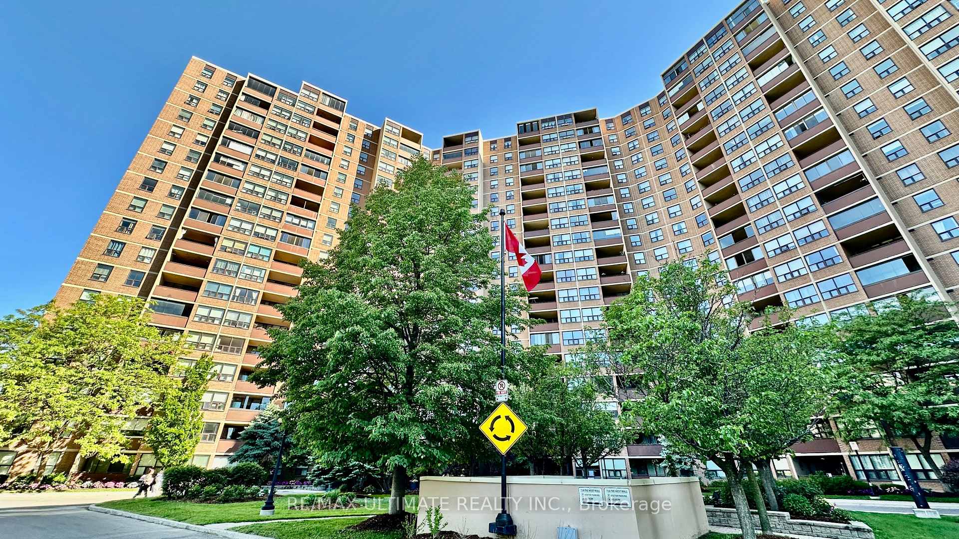 Photo 3 of Unit 1710, 714 The West Mall, Etobicoke, Eringate-Centennial-West Deane — HOMEH