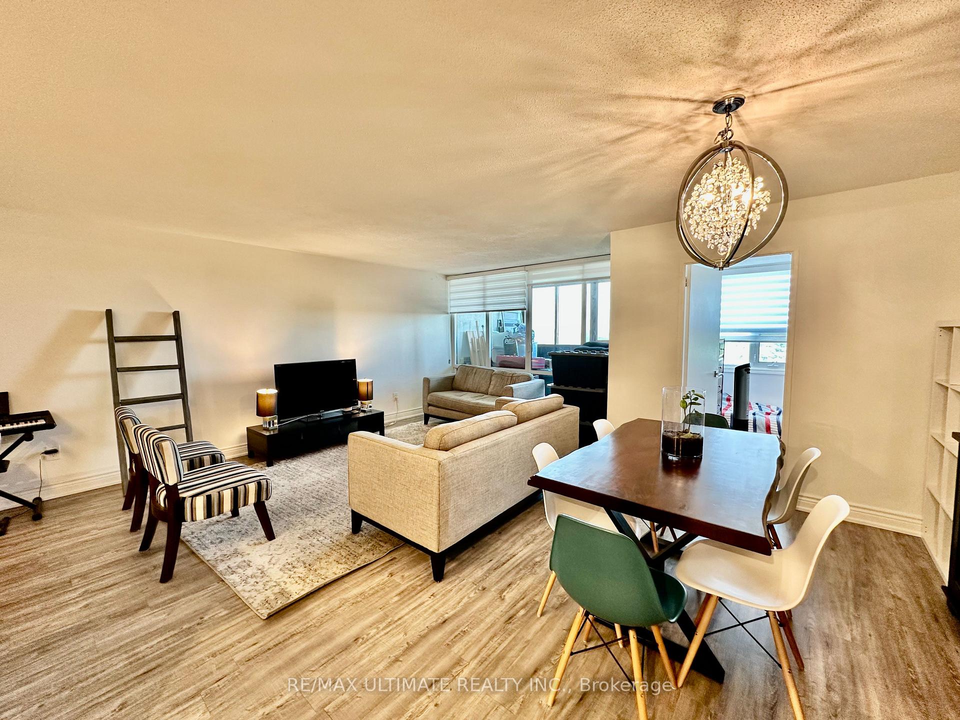 Photo 5 of Unit 1710, 714 The West Mall, Etobicoke, Eringate-Centennial-West Deane — HOMEH