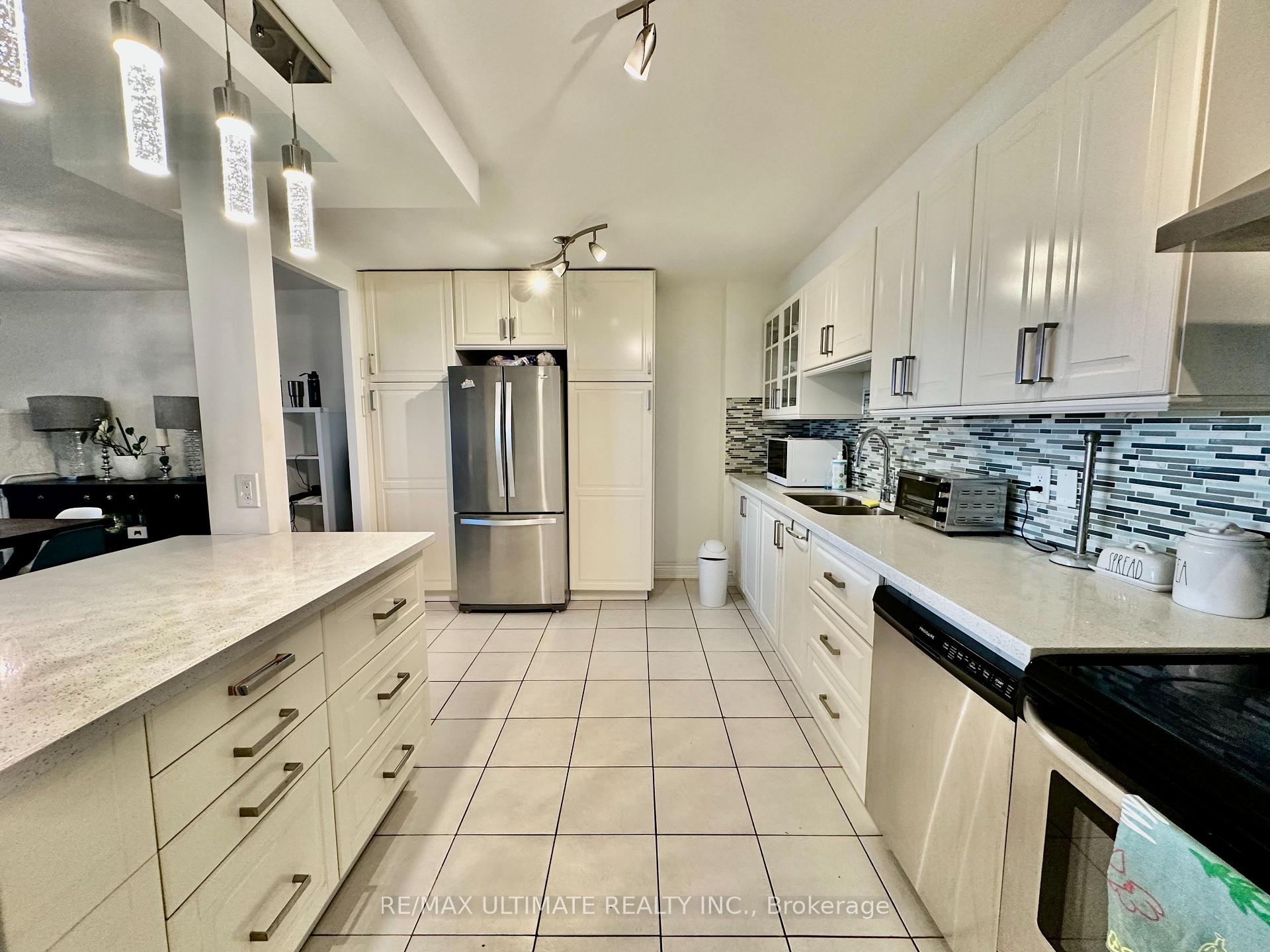 Photo 8 of Unit 1710, 714 The West Mall, Etobicoke, Eringate-Centennial-West Deane — HOMEH