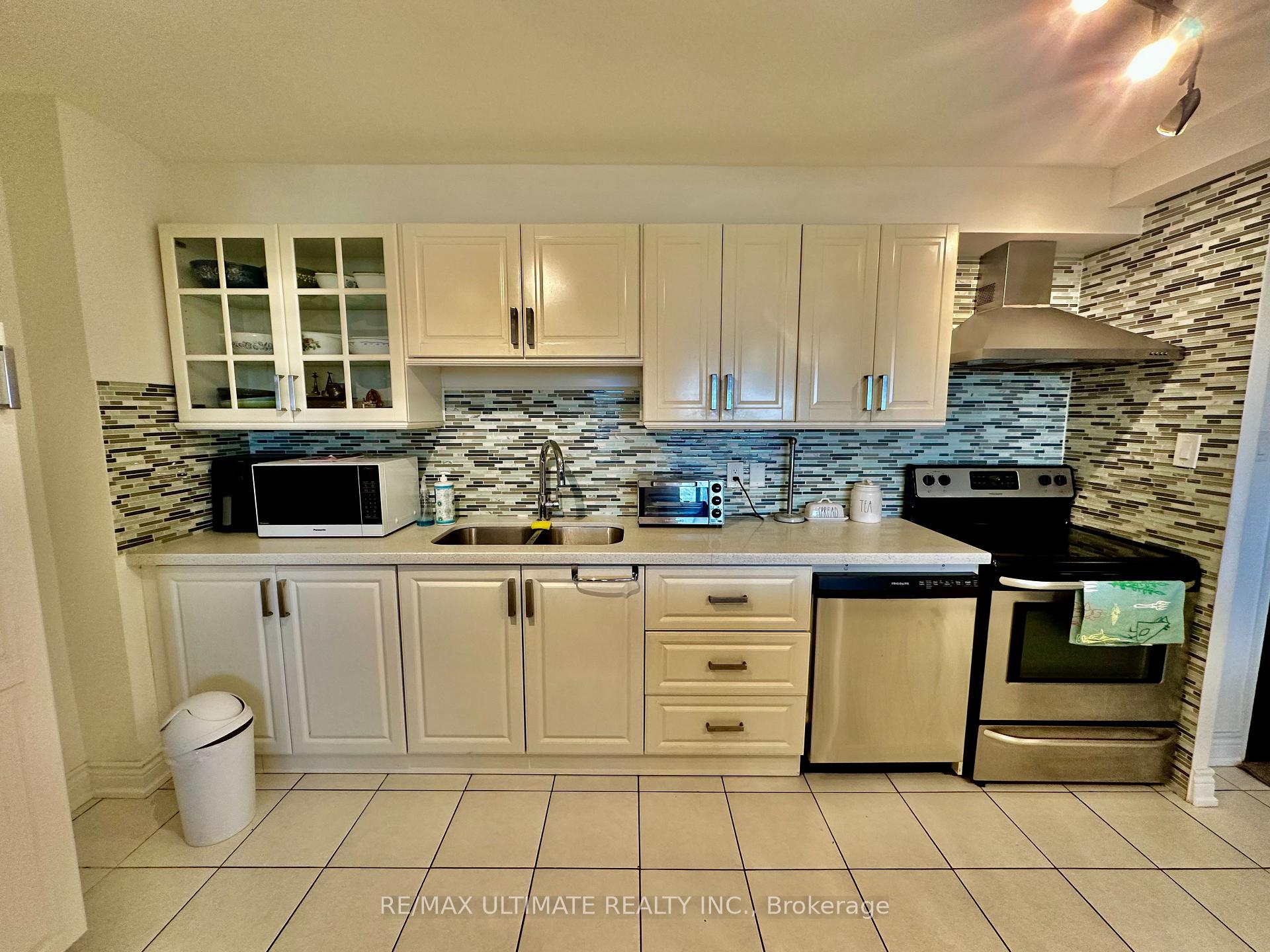 Photo 10 of Unit 1710, 714 The West Mall, Etobicoke, Eringate-Centennial-West Deane — HOMEH