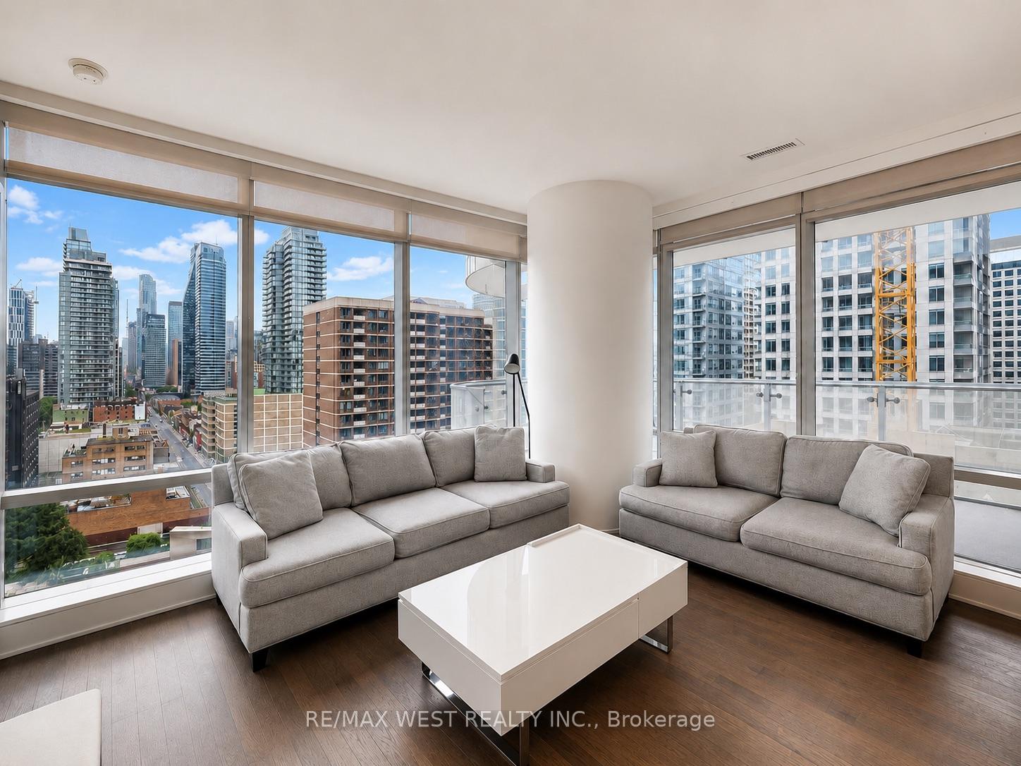 Photo 3 of Unit 1007, 1 Bloor Street E, Toronto, Church-Yonge Corridor — HOMEH