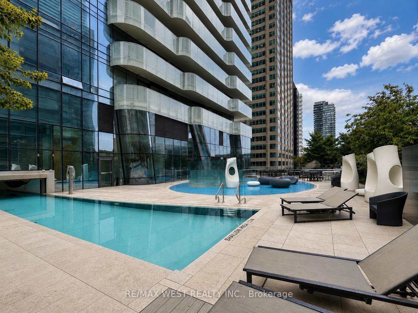 Photo 25 of Unit 1007, 1 Bloor Street E, Toronto, Church-Yonge Corridor — HOMEH
