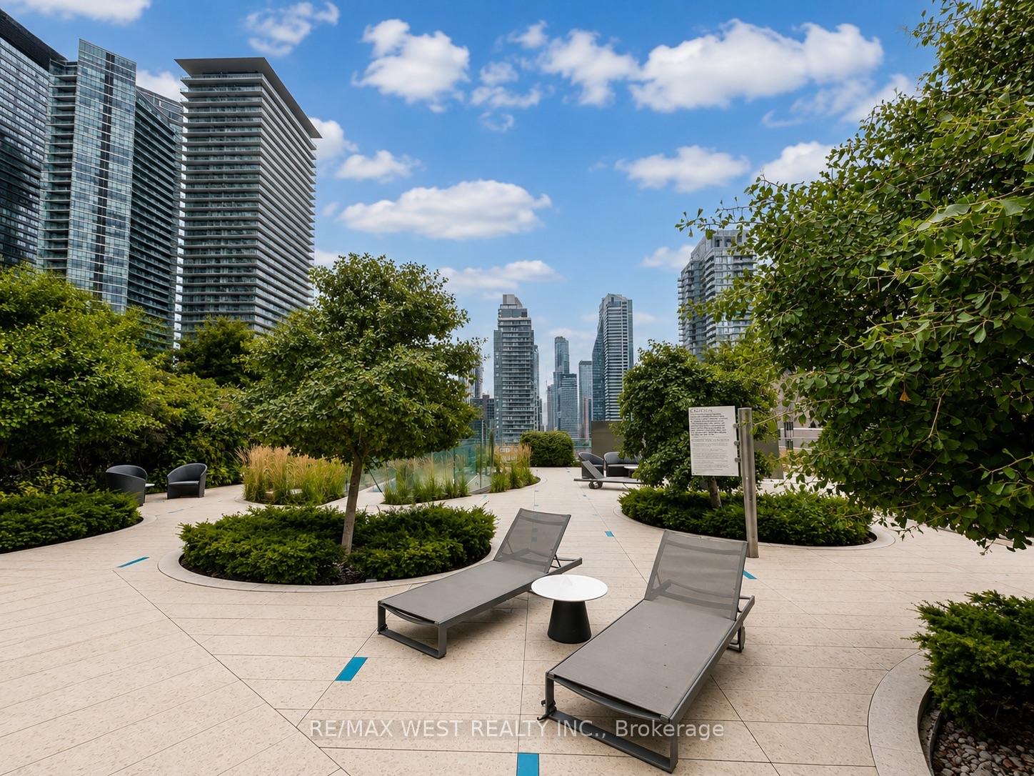 Photo 28 of Unit 1007, 1 Bloor Street E, Toronto, Church-Yonge Corridor — HOMEH