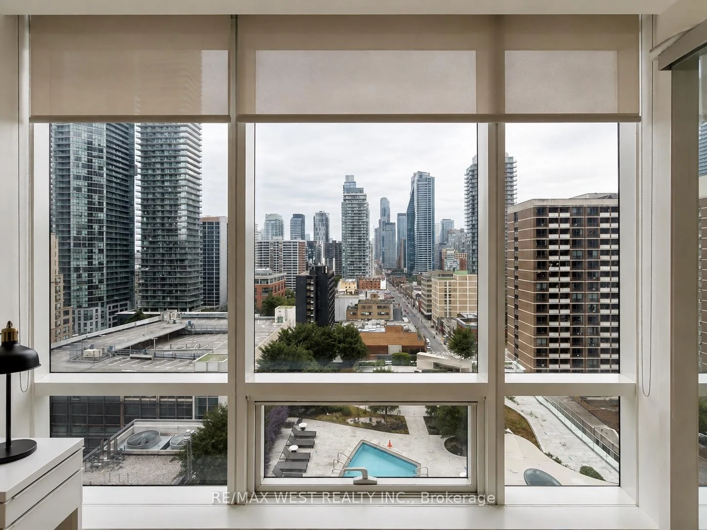 Photo 19 of Unit 1007, 1 Bloor Street E, Toronto, Church-Yonge Corridor — HOMEH