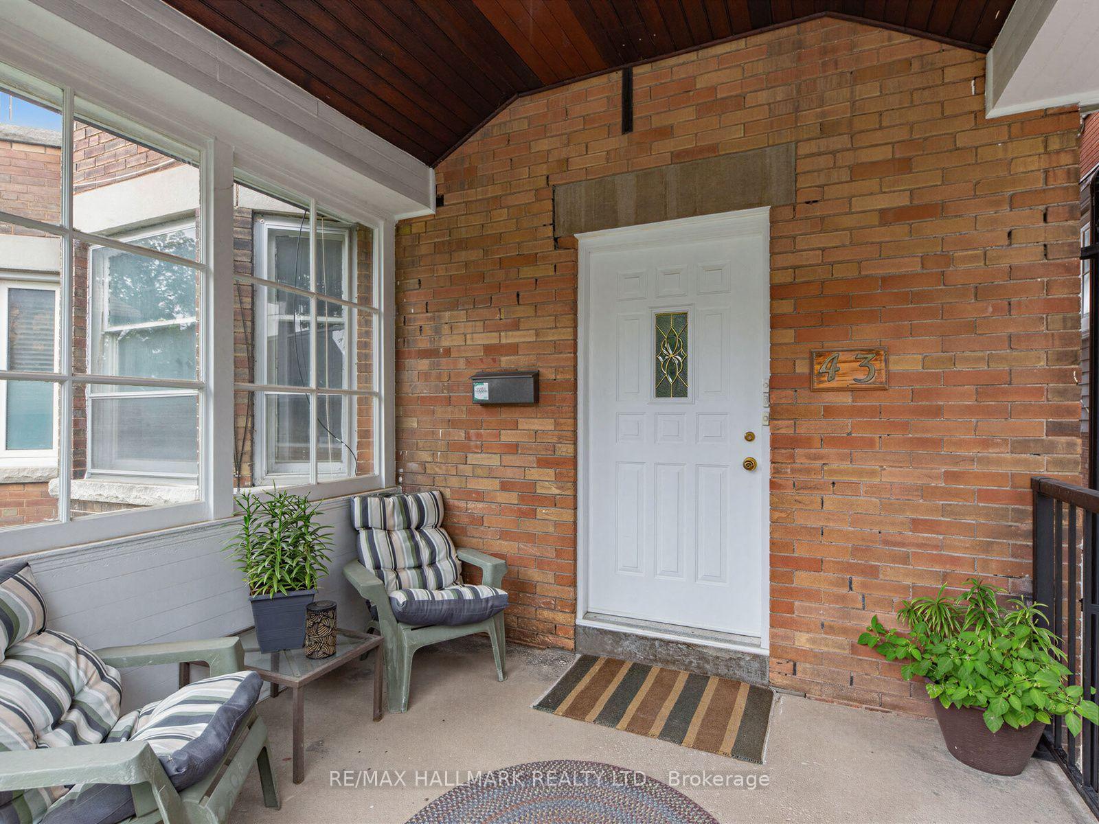 Photo 3 of Unit 3, 43 Highview Crescent, Toronto, Corso Italia-Davenport — HOMEH