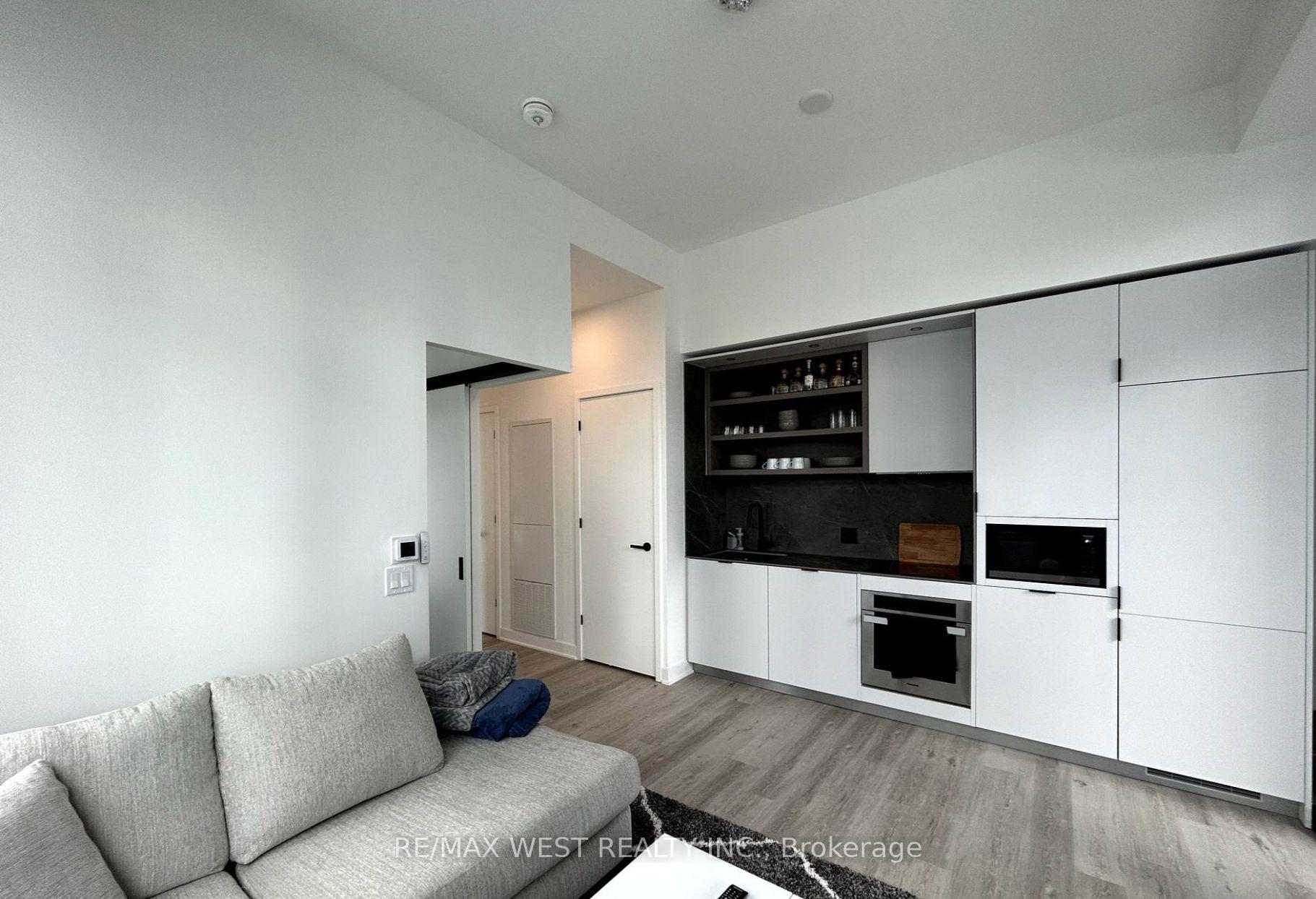 Photo 2 of Unit 2010, 55 Charles Street E, Toronto, Church-Yonge Corridor — HOMEH