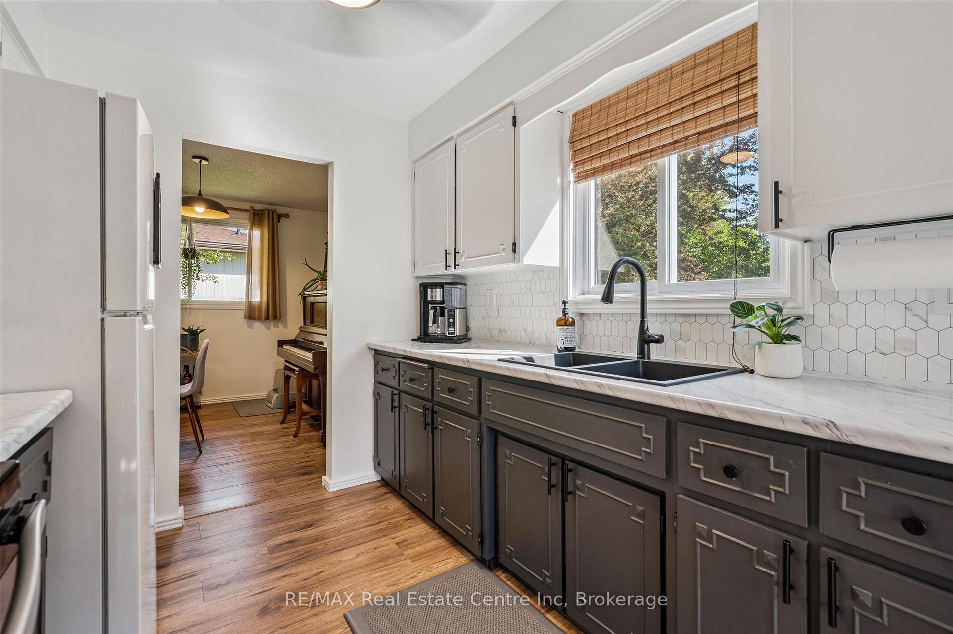 Photo 8 of 289 Garafraxa Street E, Centre Wellington, Fergus — HOMEH