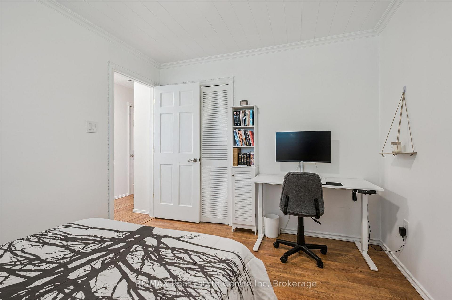 Photo 23 of 289 Garafraxa Street E, Centre Wellington, Fergus — HOMEH