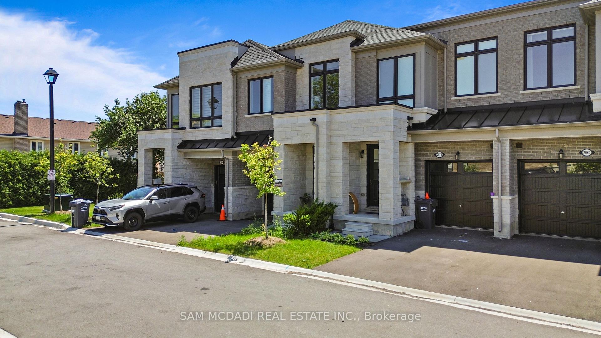 Photo 1 of 2076 Coppenwood Common, Burlington, Tyandaga — HOMEH