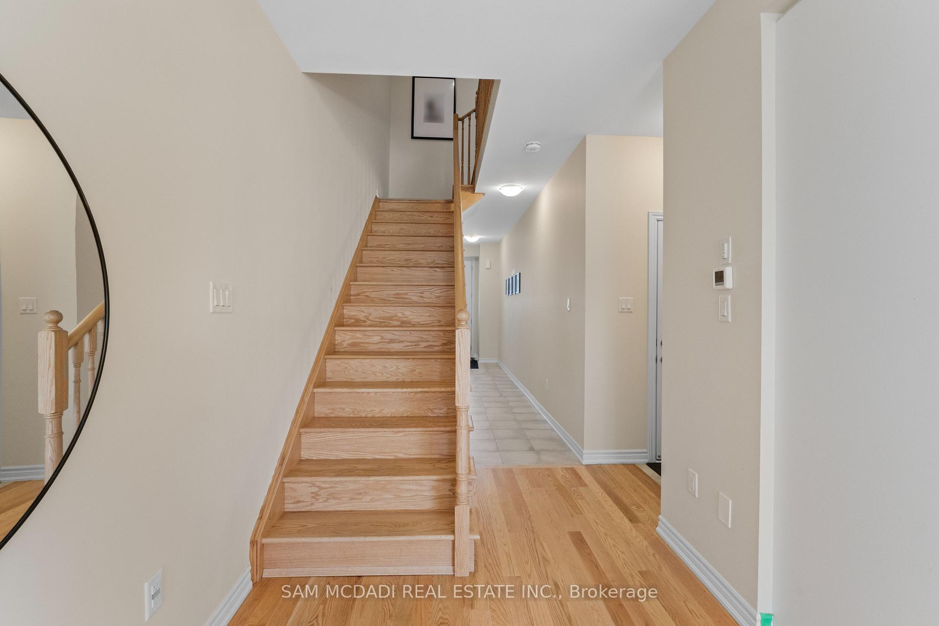Photo 21 of 2076 Coppenwood Common, Burlington, Tyandaga — HOMEH