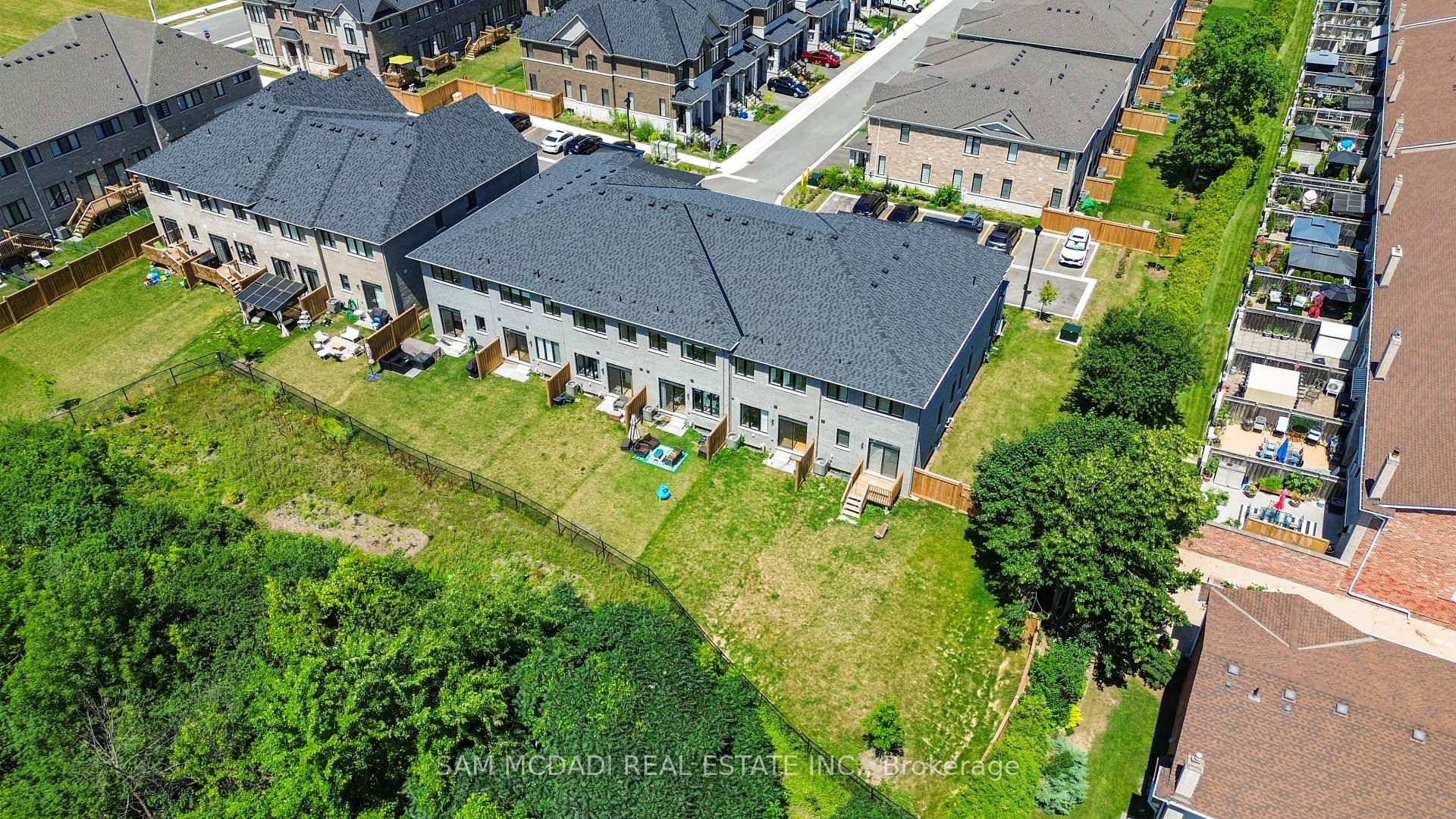 Photo 26 of 2076 Coppenwood Common, Burlington, Tyandaga — HOMEH