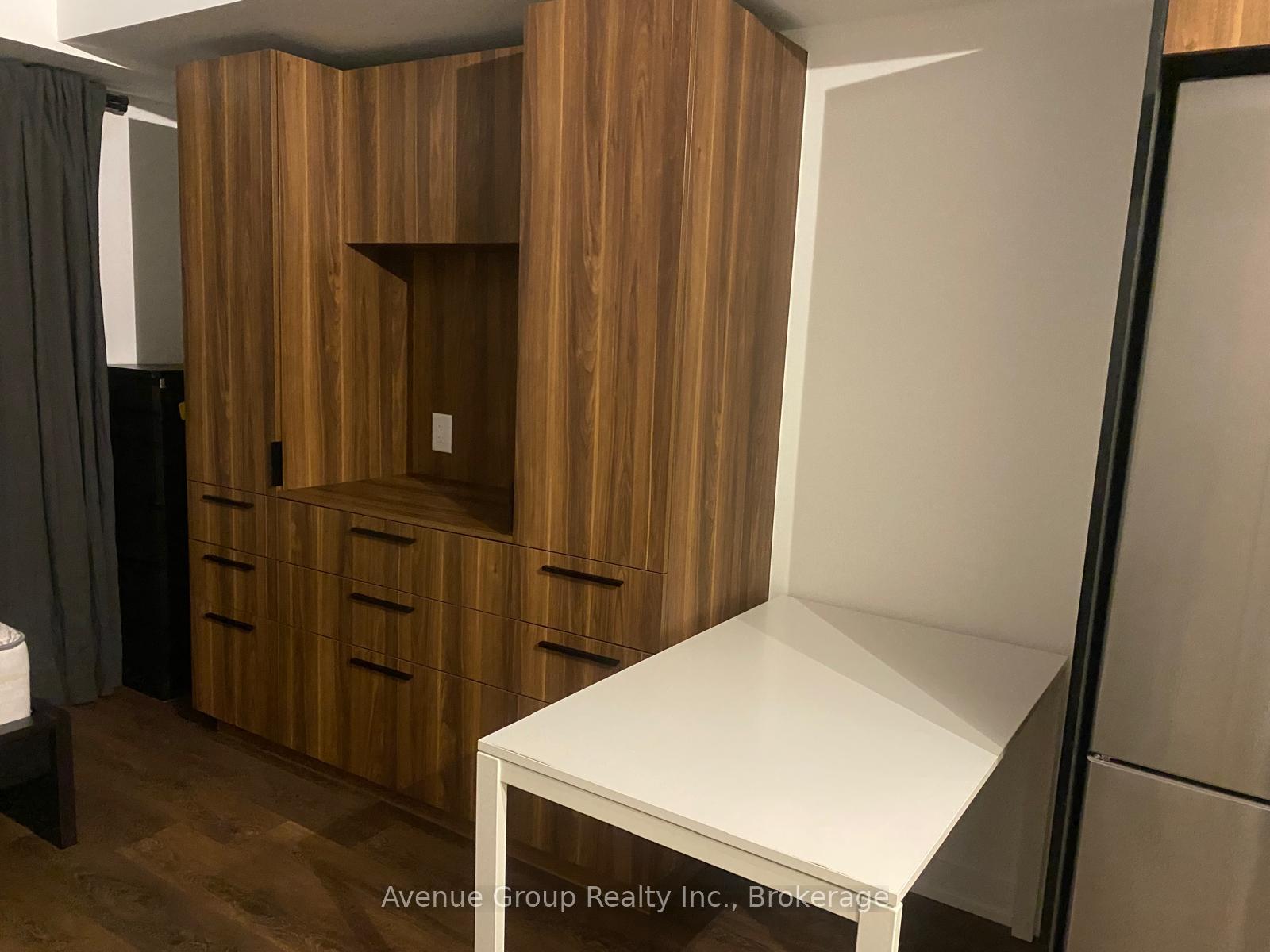 Photo 3 of Unit 2304, 501 Yonge St Street, Toronto, Church-Yonge Corridor — HOMEH