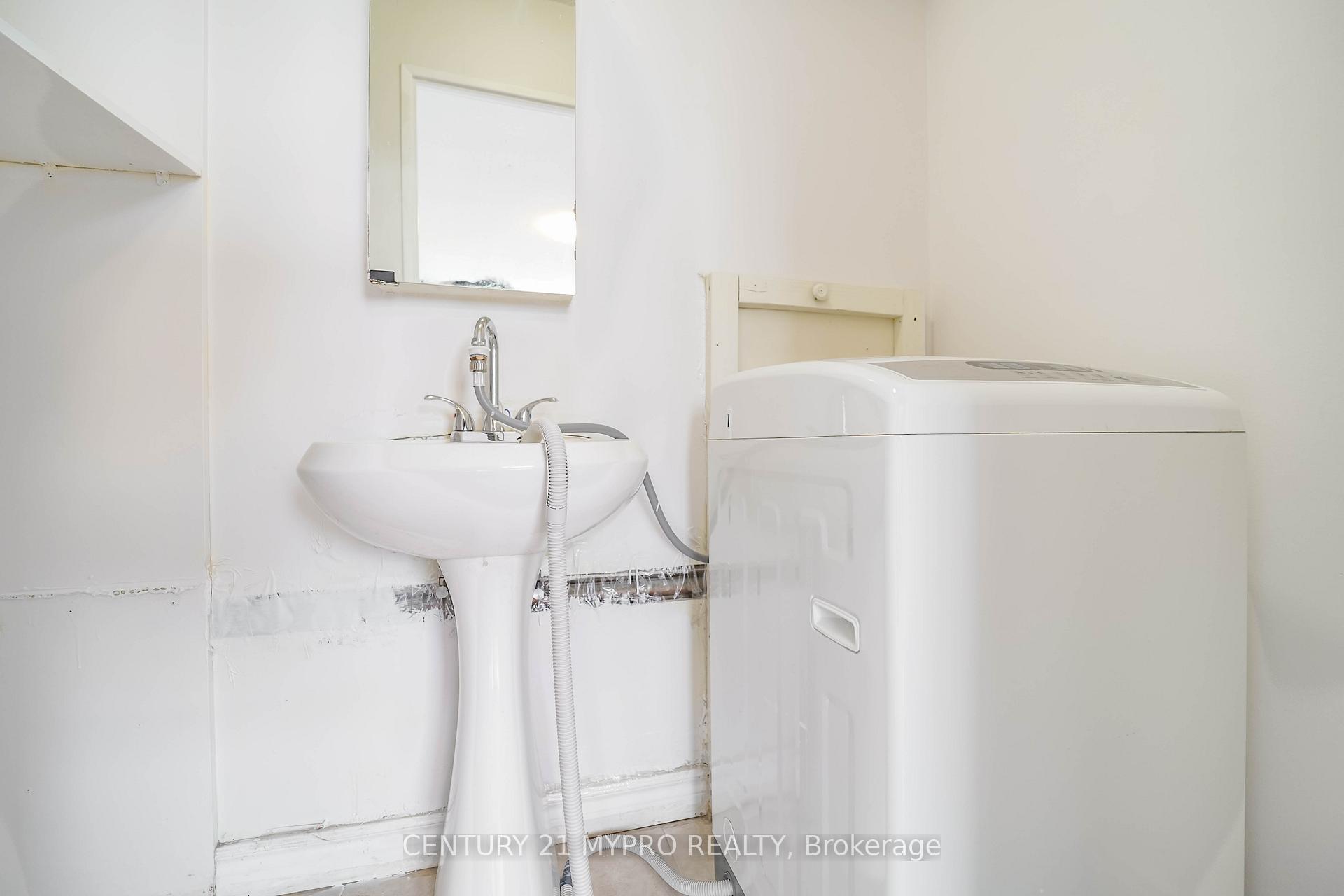 Photo 13 of Unit 1708, 100 Echo Point, Scarborough, L'Amoreaux — HOMEH