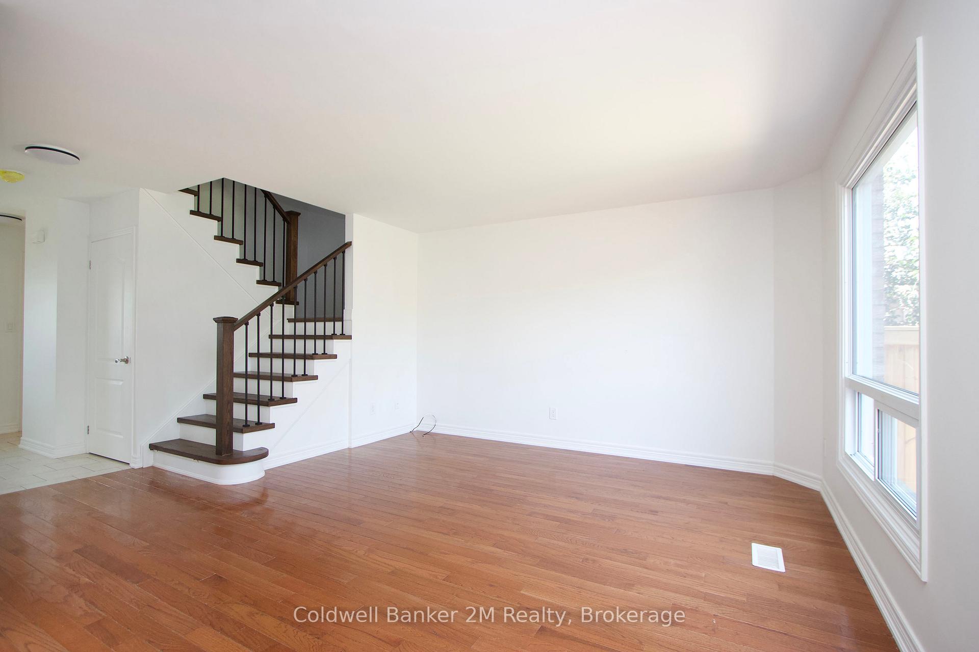 Photo 5 of 22 Fieldcrest Avenue, Clarington, Courtice — HOMEH