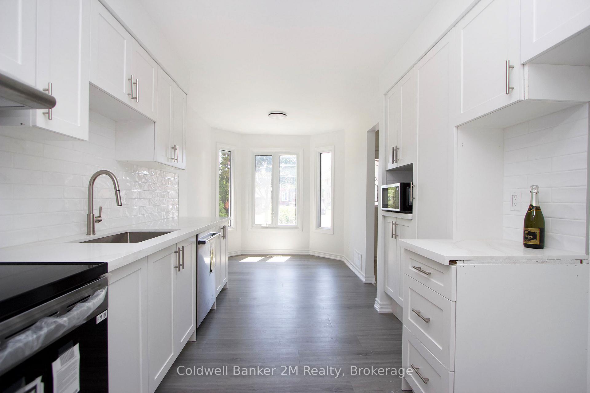 Photo 10 of 22 Fieldcrest Avenue, Clarington, Courtice — HOMEH