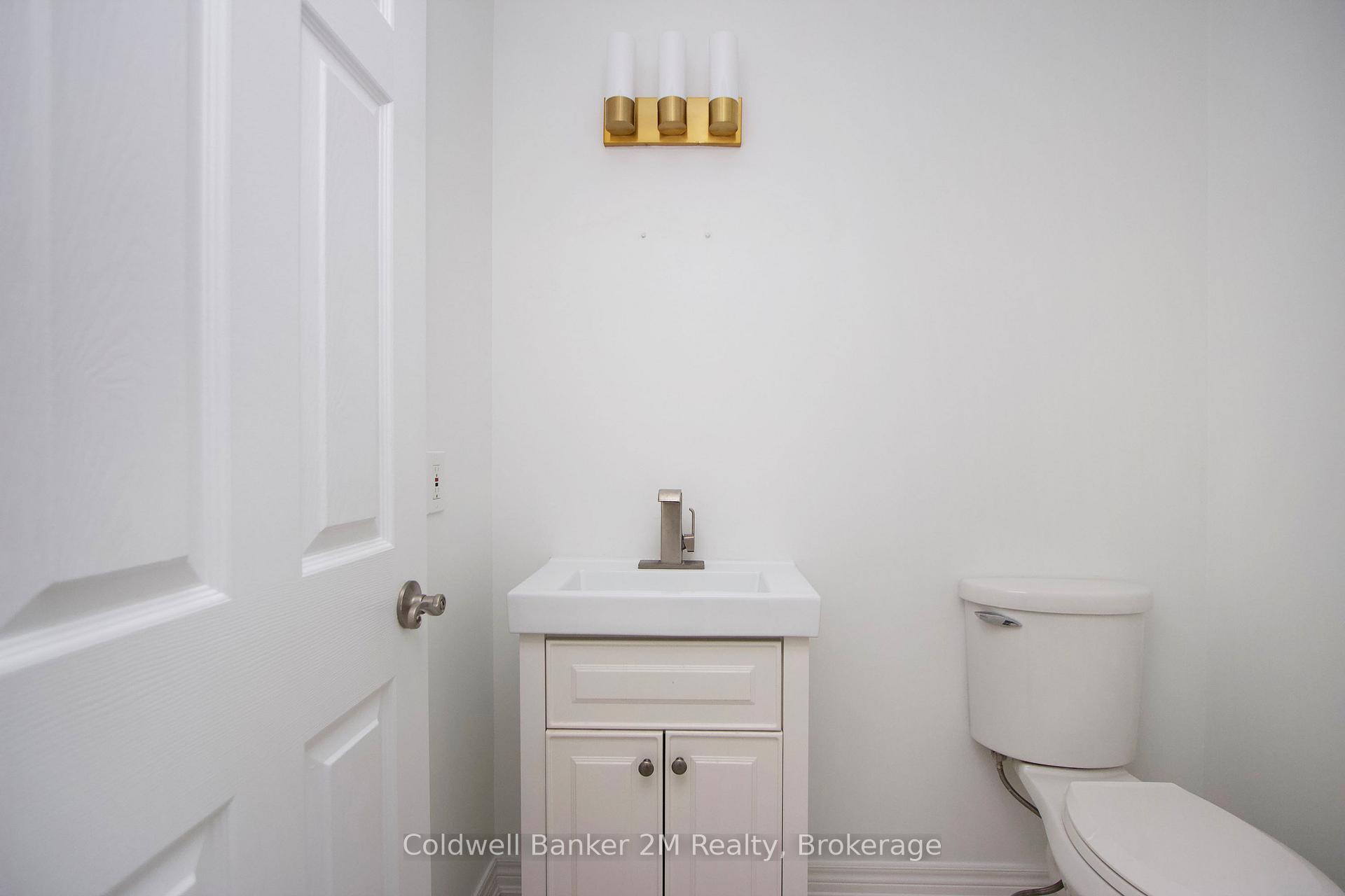 Photo 14 of 22 Fieldcrest Avenue, Clarington, Courtice — HOMEH