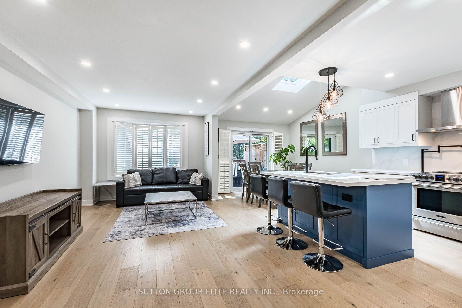 Photo 5 of 1009 Ibar Way, Mississauga, Lorne Park — HOMEH