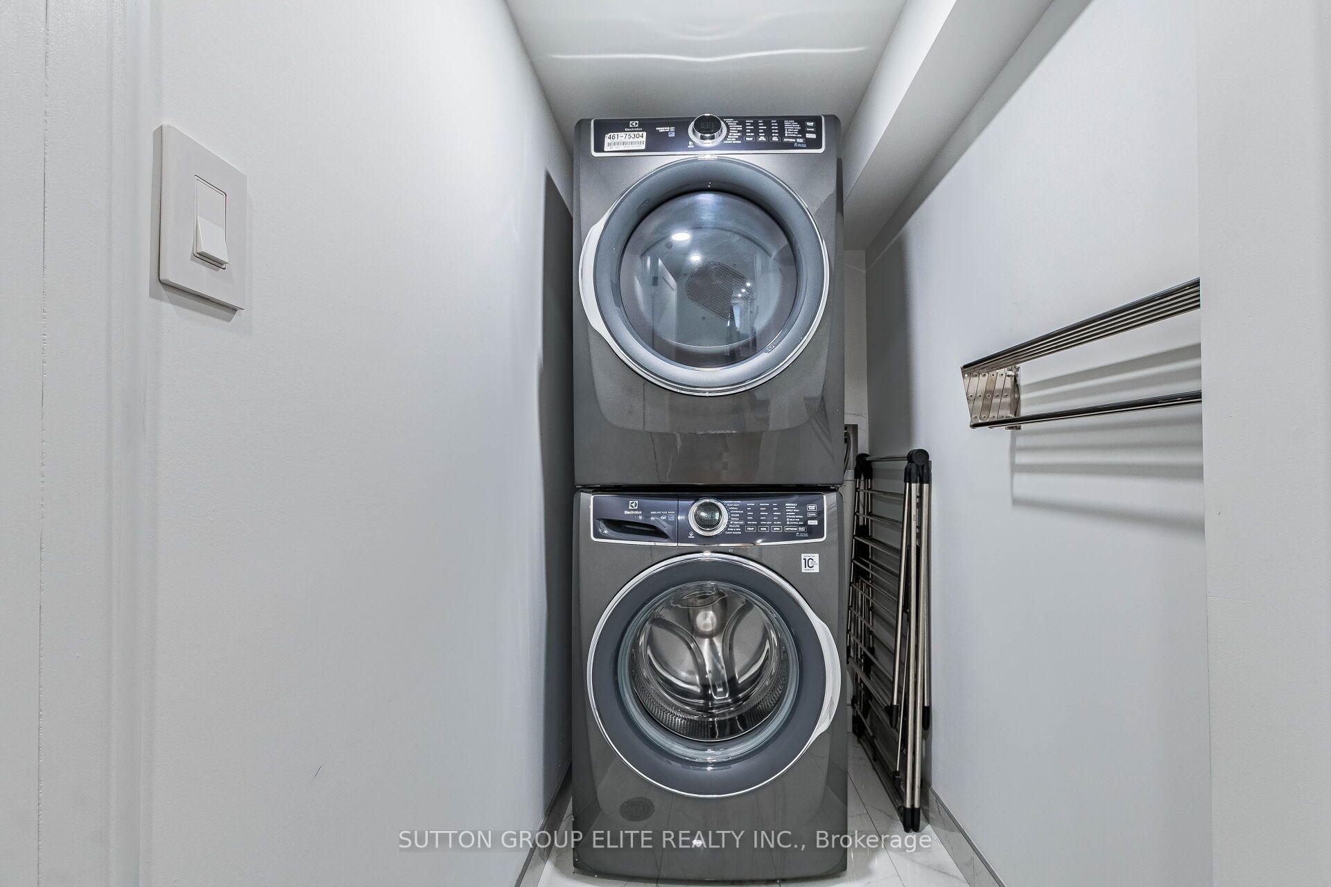 Photo 17 of 1009 Ibar Way, Mississauga, Lorne Park — HOMEH