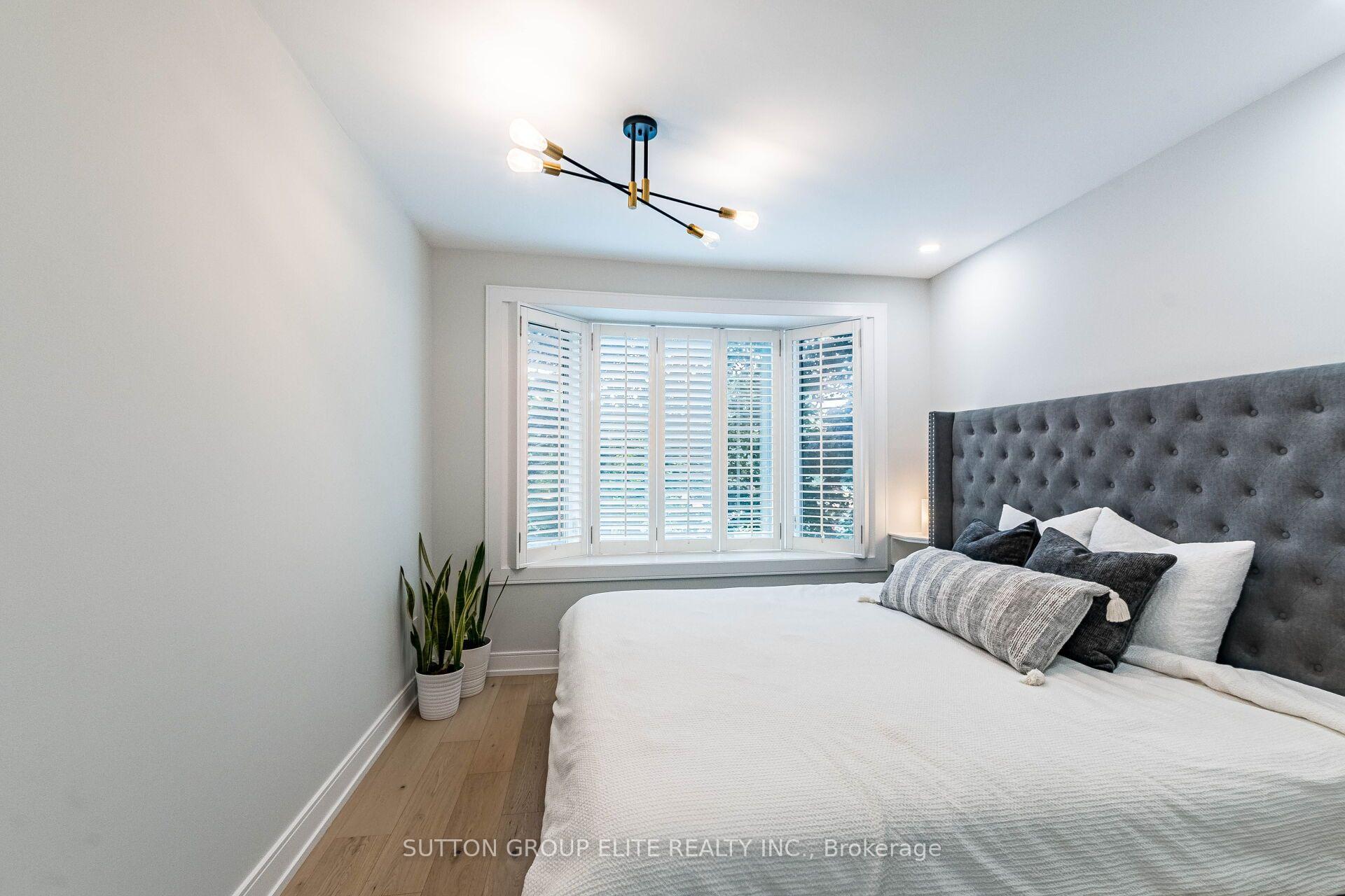 Photo 20 of 1009 Ibar Way, Mississauga, Lorne Park — HOMEH