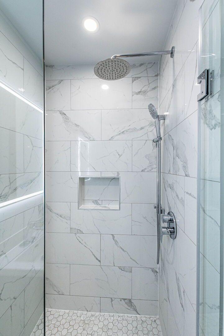 Photo 25 of 1009 Ibar Way, Mississauga, Lorne Park — HOMEH