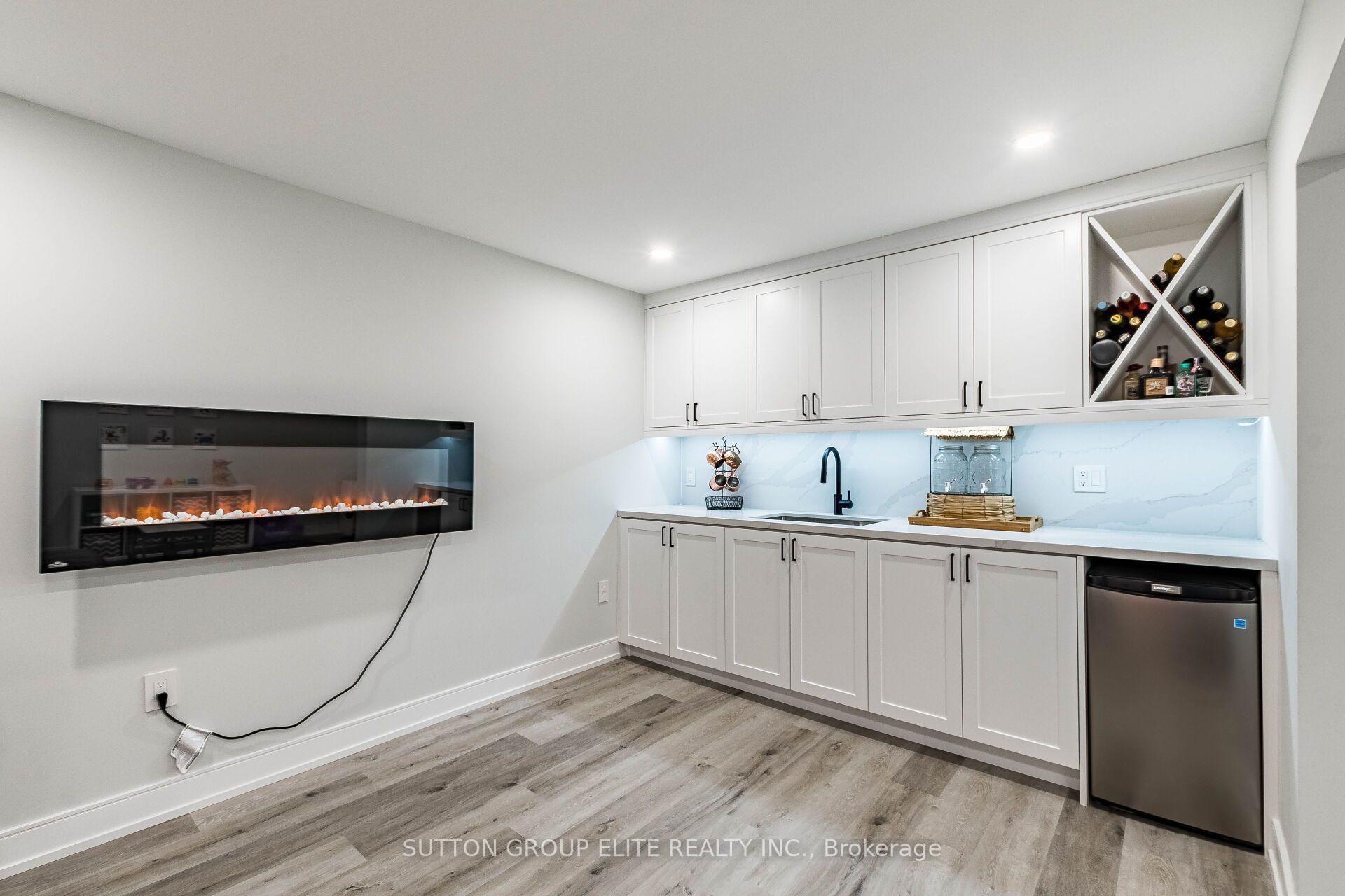Photo 38 of 1009 Ibar Way, Mississauga, Lorne Park — HOMEH