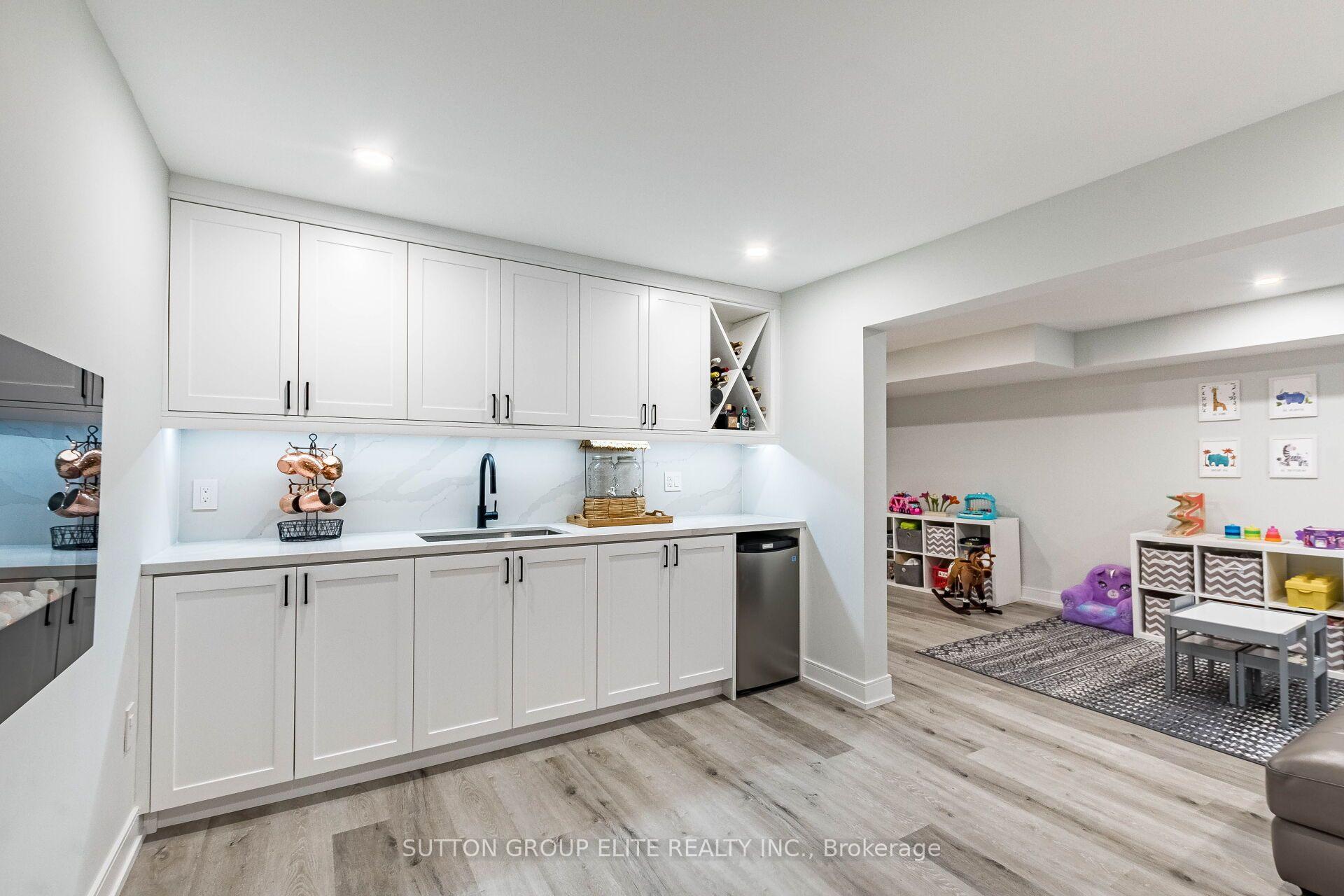 Photo 39 of 1009 Ibar Way, Mississauga, Lorne Park — HOMEH