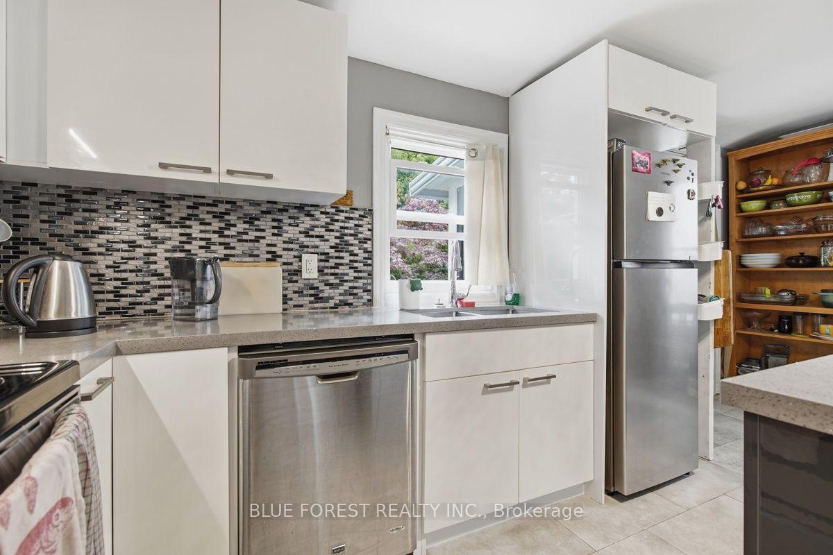Photo 23 of 21 Isabel Street, St. Thomas — HOMEH