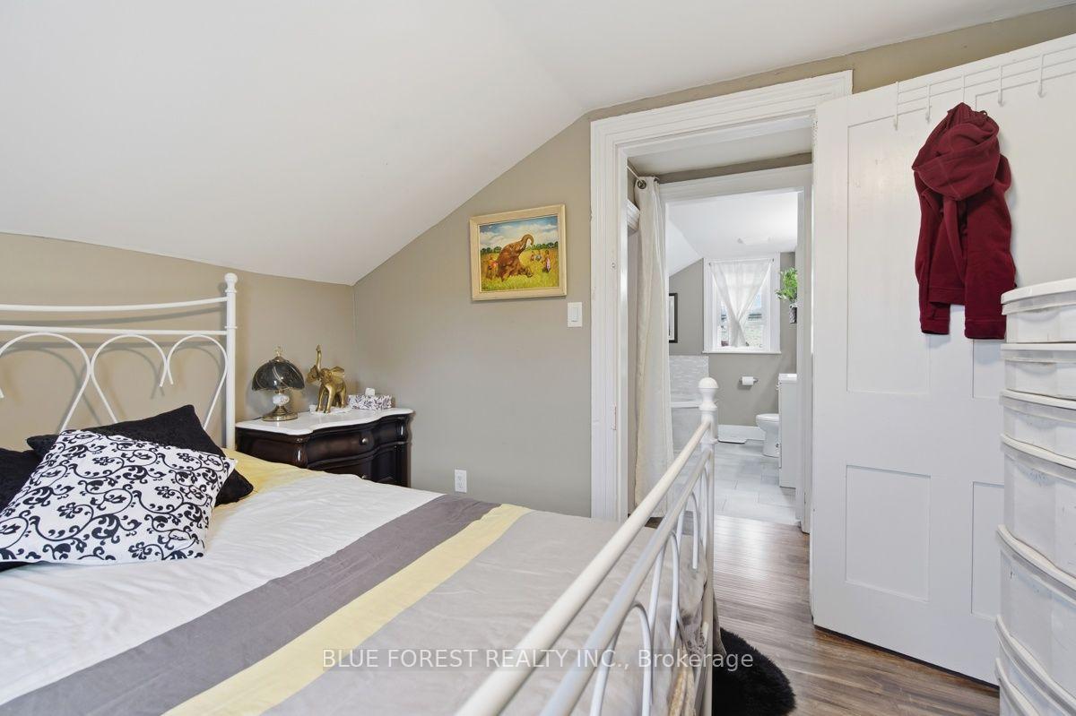 Photo 31 of 21 Isabel Street, St. Thomas — HOMEH