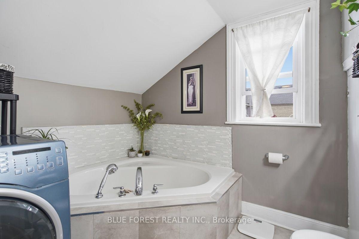 Photo 35 of 21 Isabel Street, St. Thomas — HOMEH